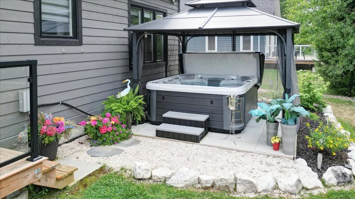 9 Bancroft Ridge Drive
