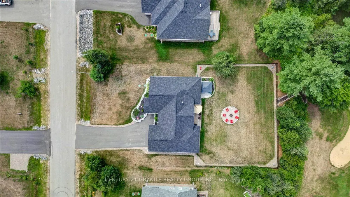 9 Bancroft Ridge Drive
