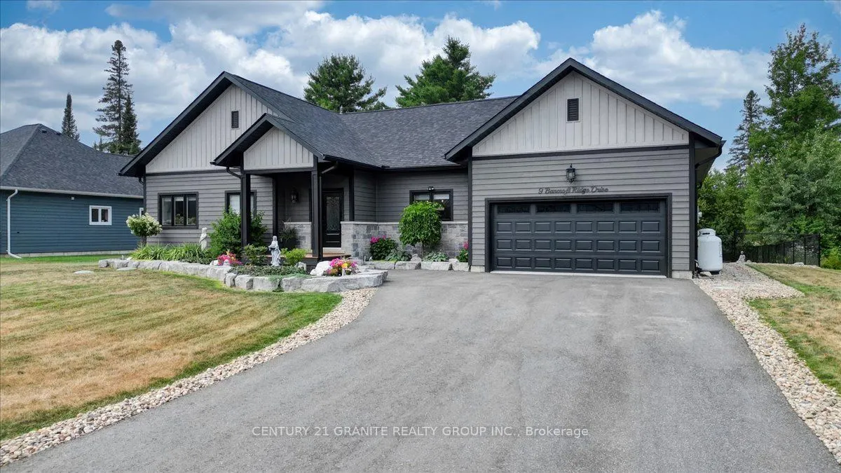 9 Bancroft Ridge Drive
