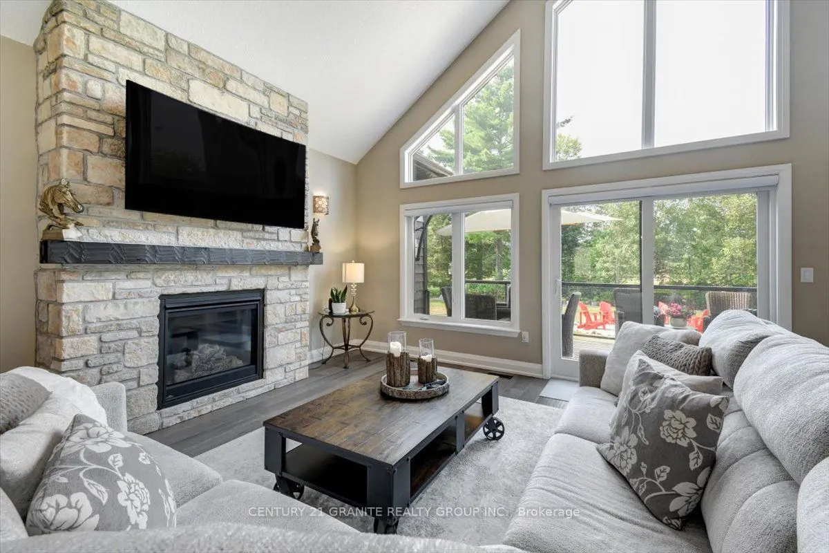 9 Bancroft Ridge Drive