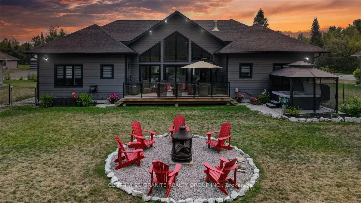 9 Bancroft Ridge Drive