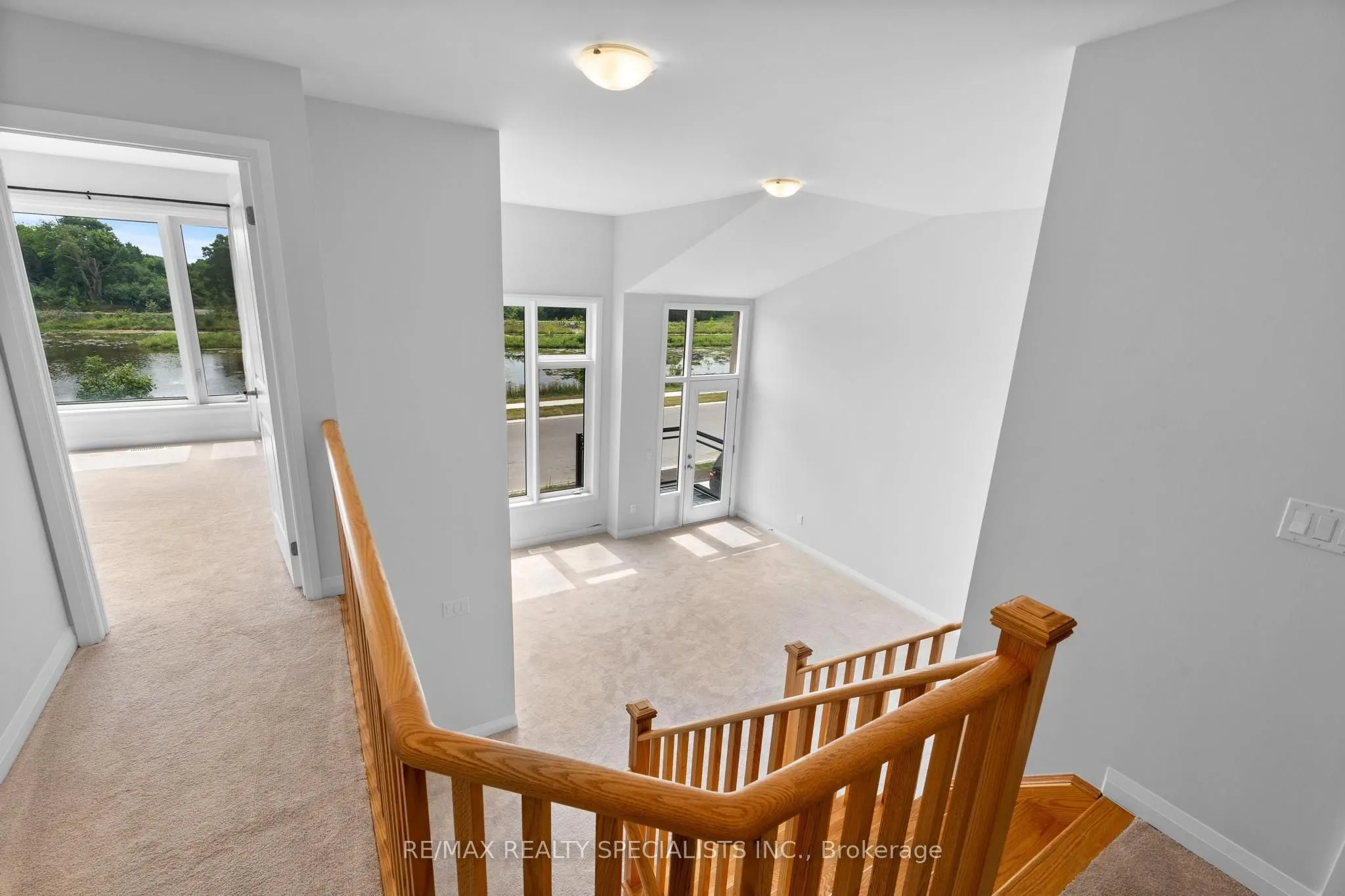 1407 Upper Thames Drive