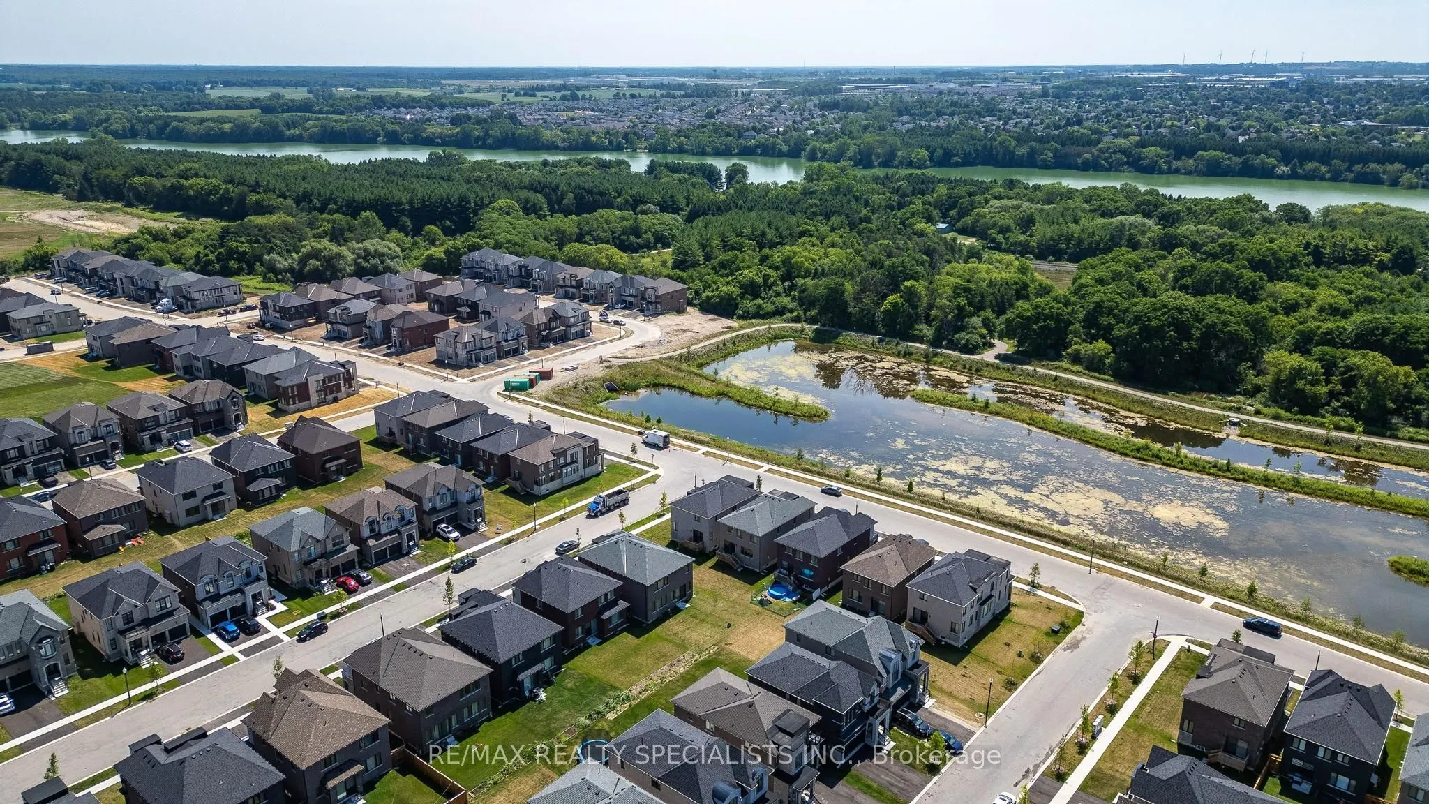 1407 Upper Thames Drive
