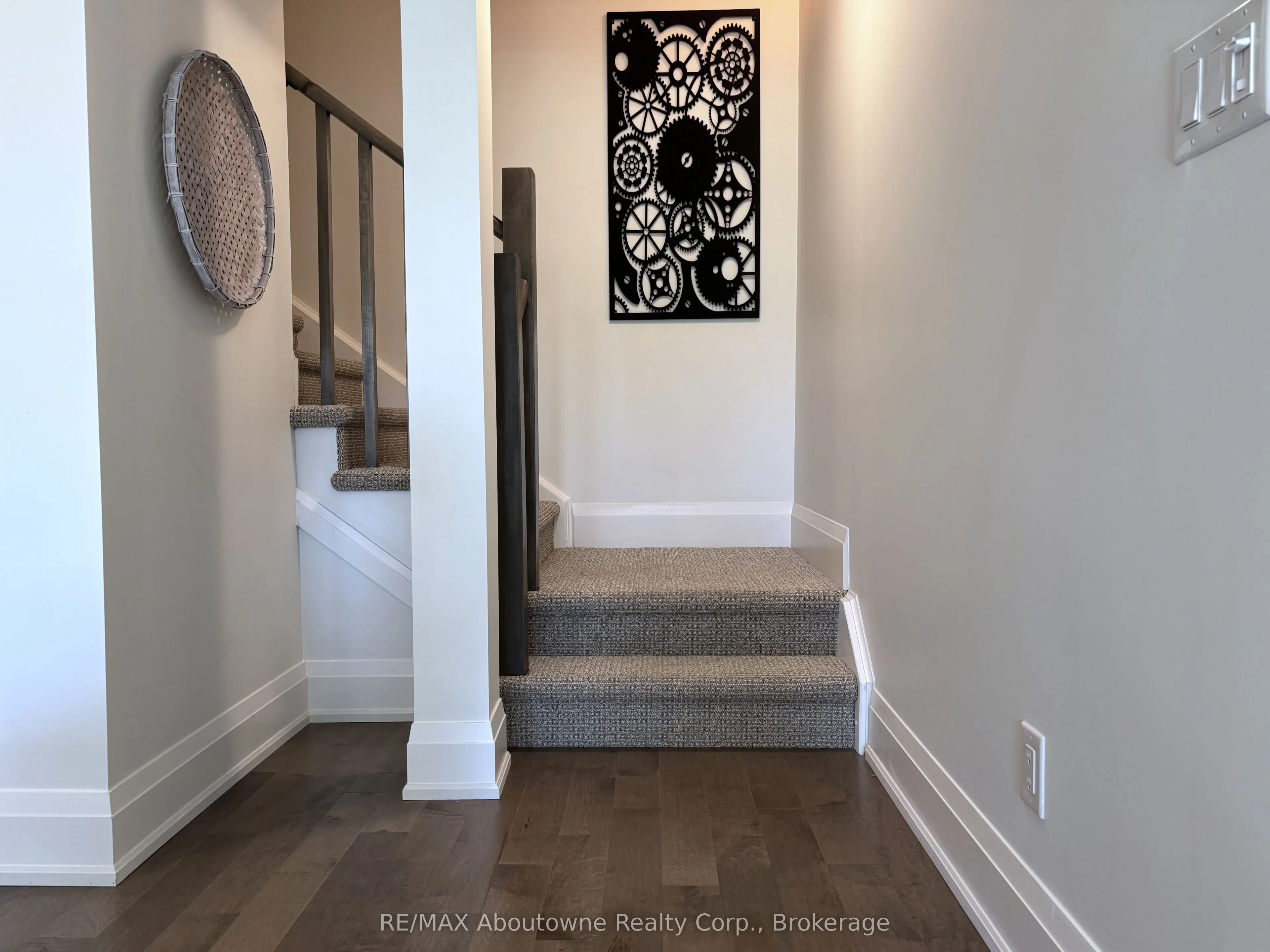 53 Arthur Street S, #RL5