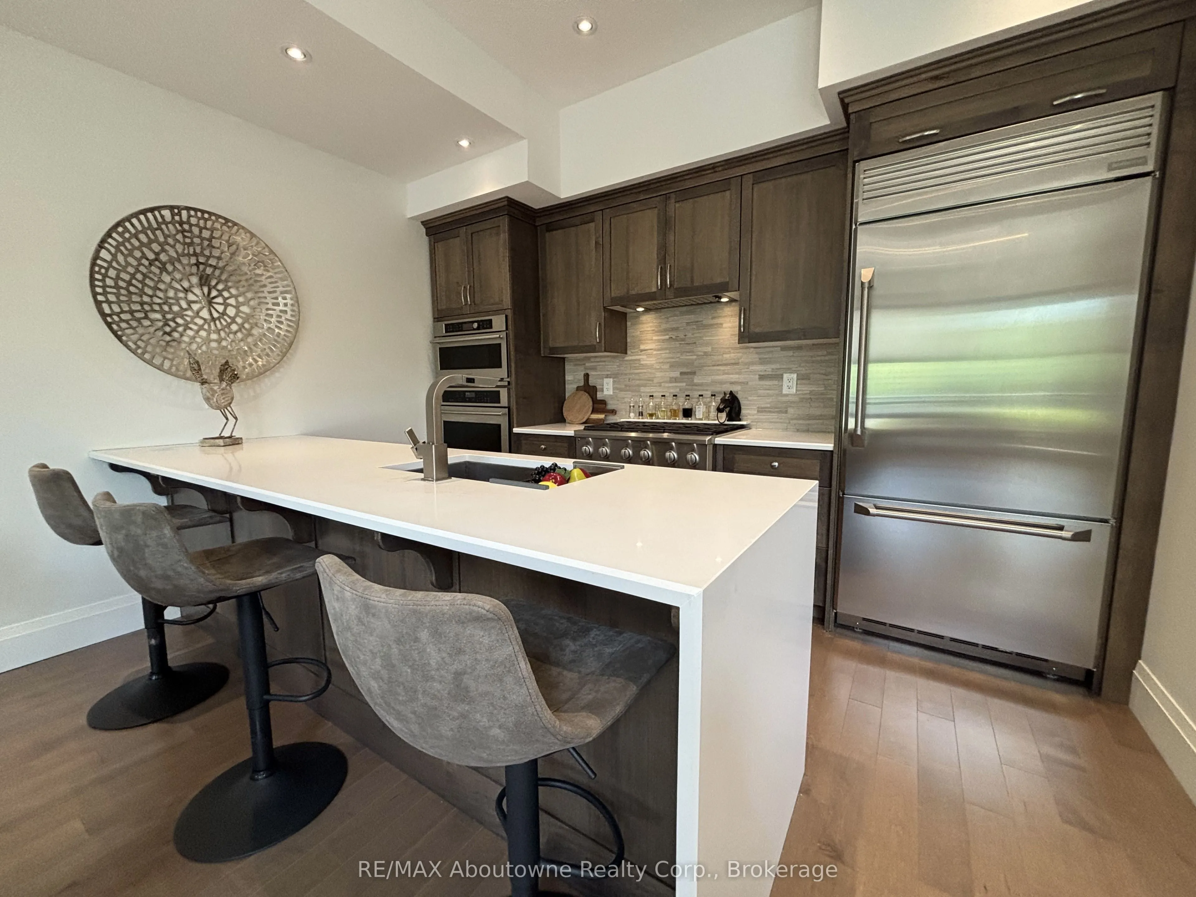 53 Arthur Street S, #RL5