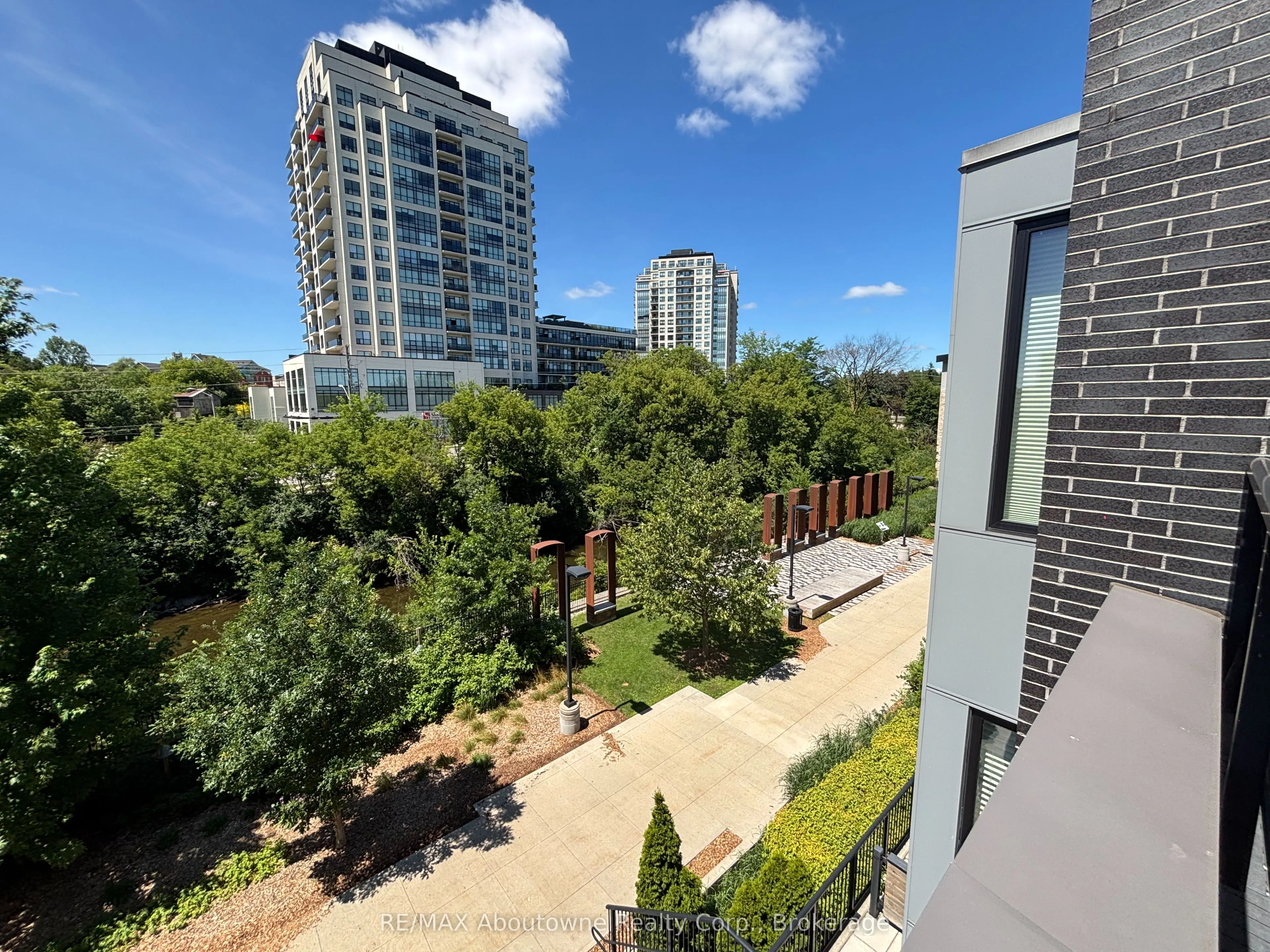 53 Arthur Street S, #RL5
