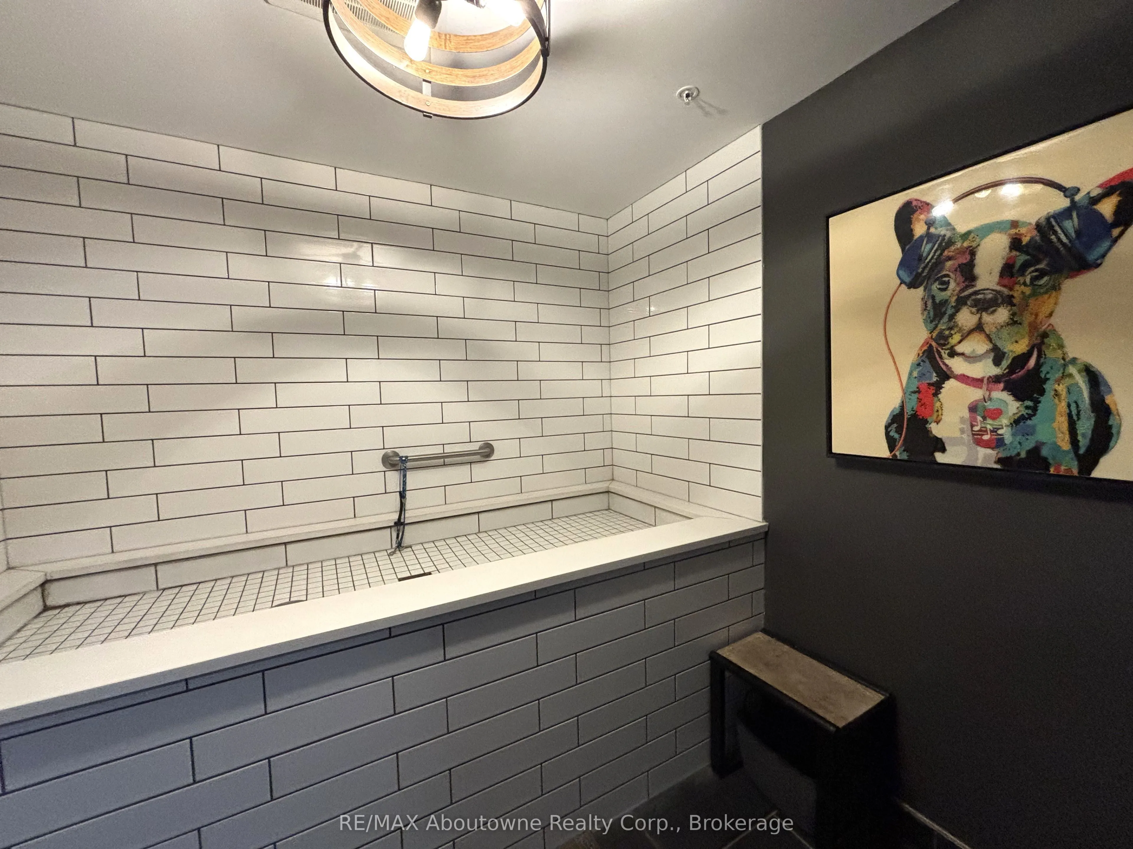 53 Arthur Street S, #RL5