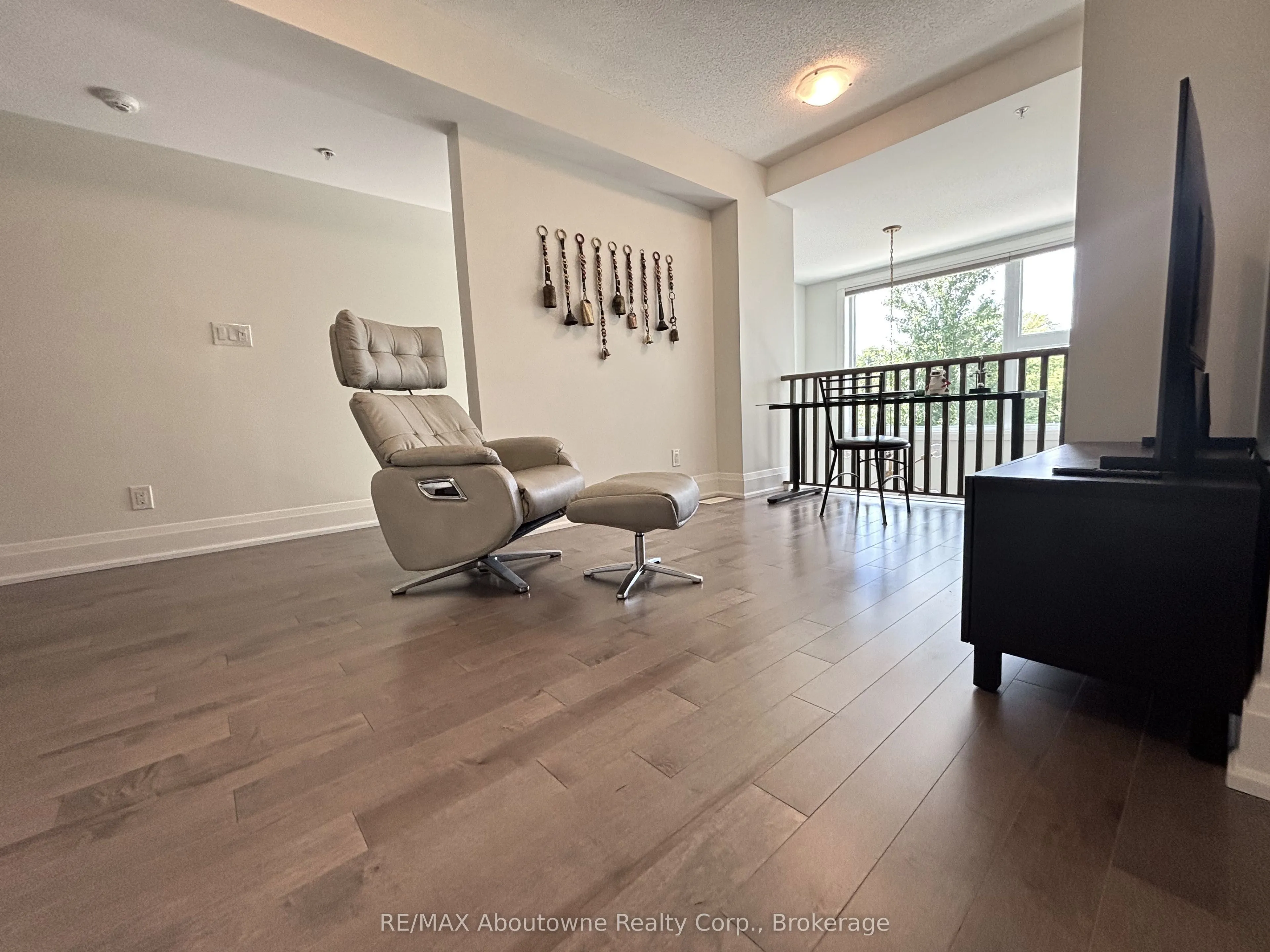 53 Arthur Street S, #RL5
