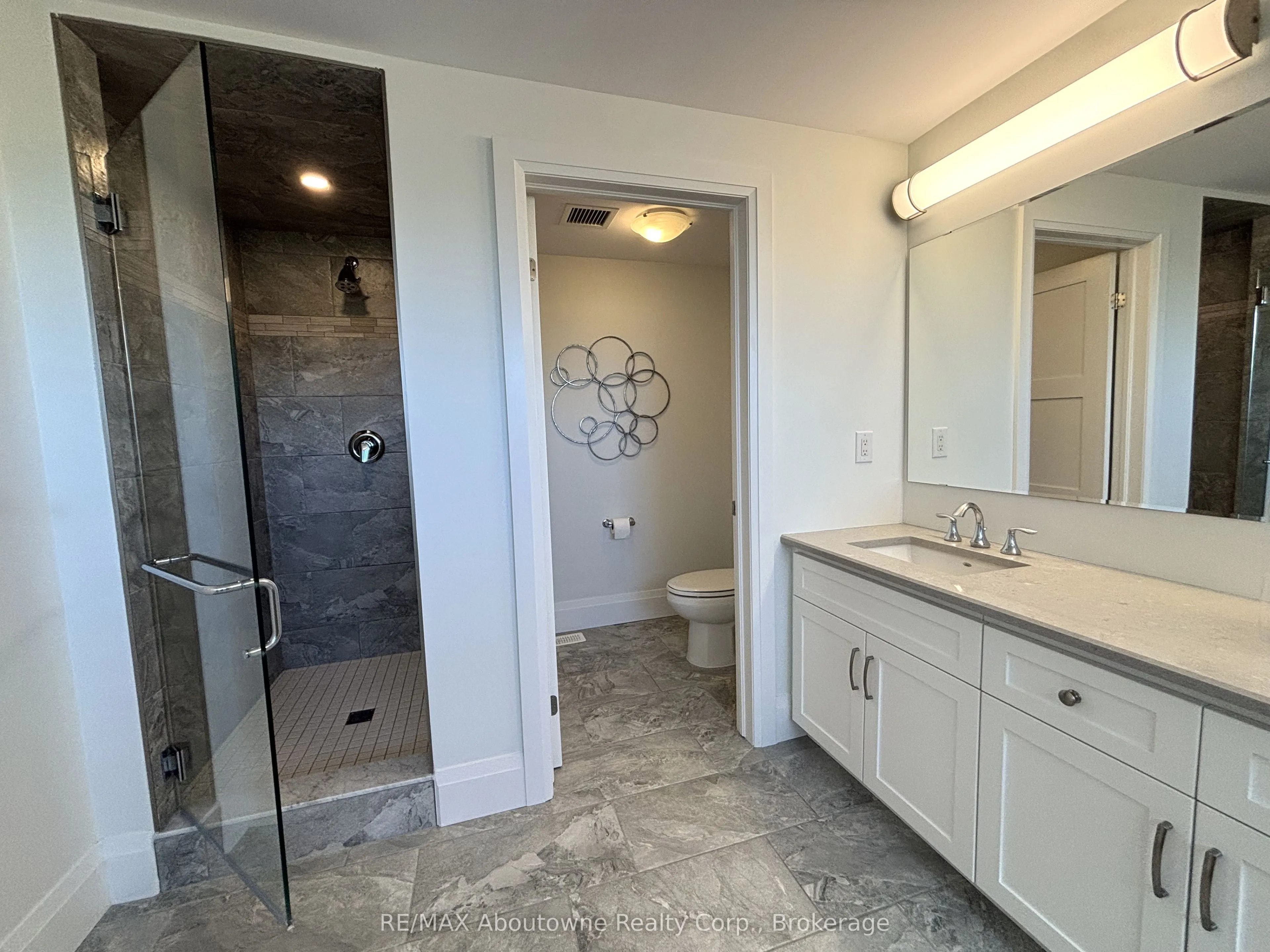 53 Arthur Street S, #RL5