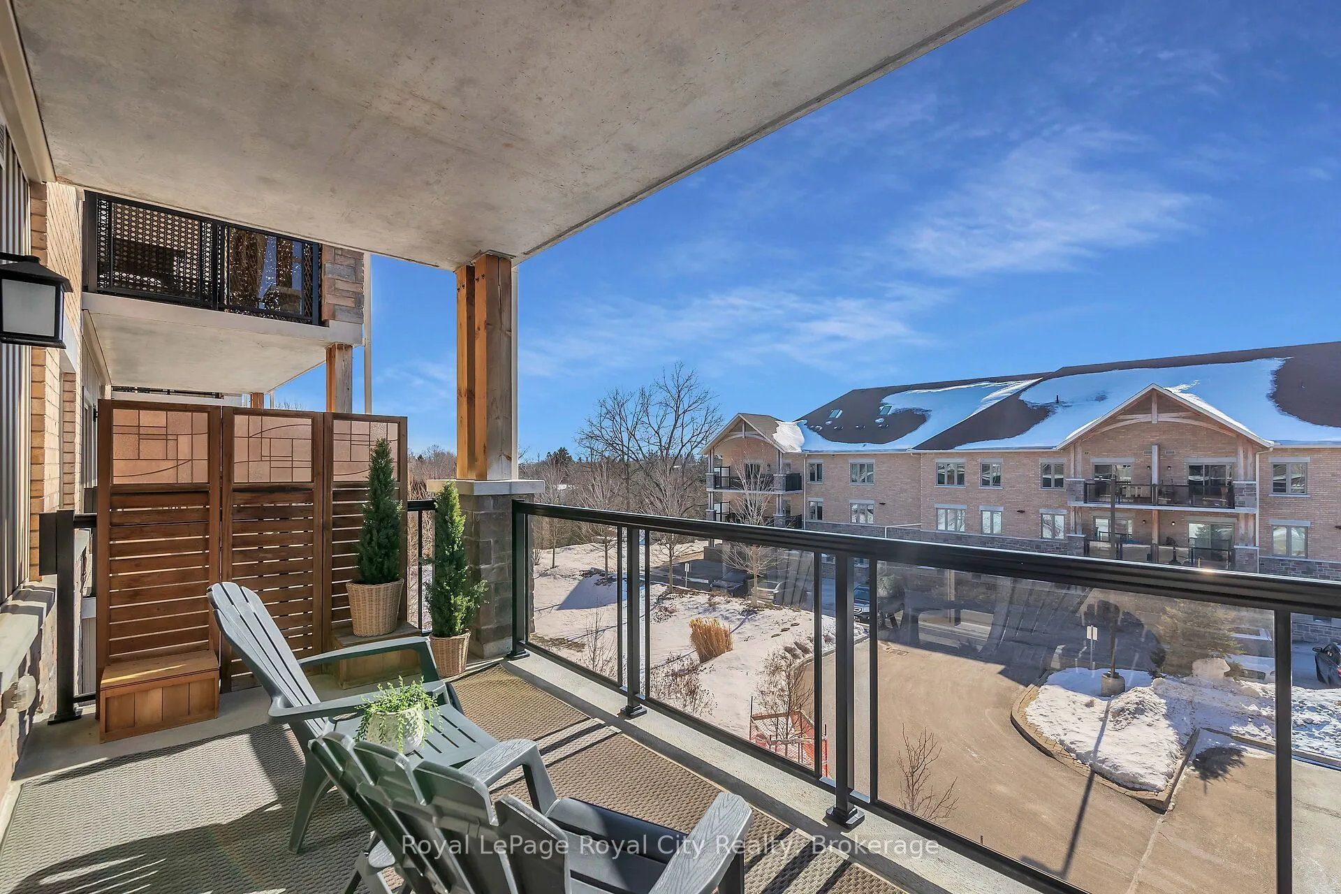 23 Stumpf Street, #204