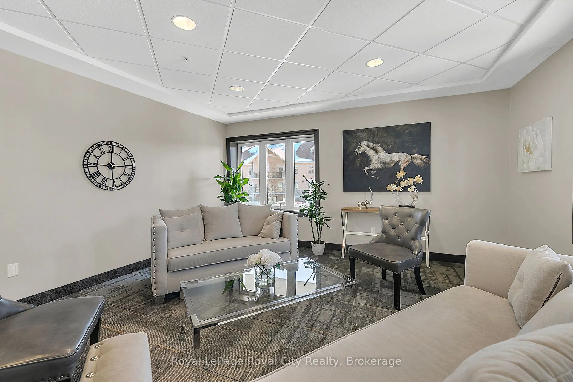 23 Stumpf Street, #204