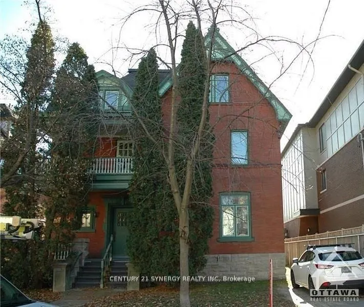 458 Maclaren Street, #1A