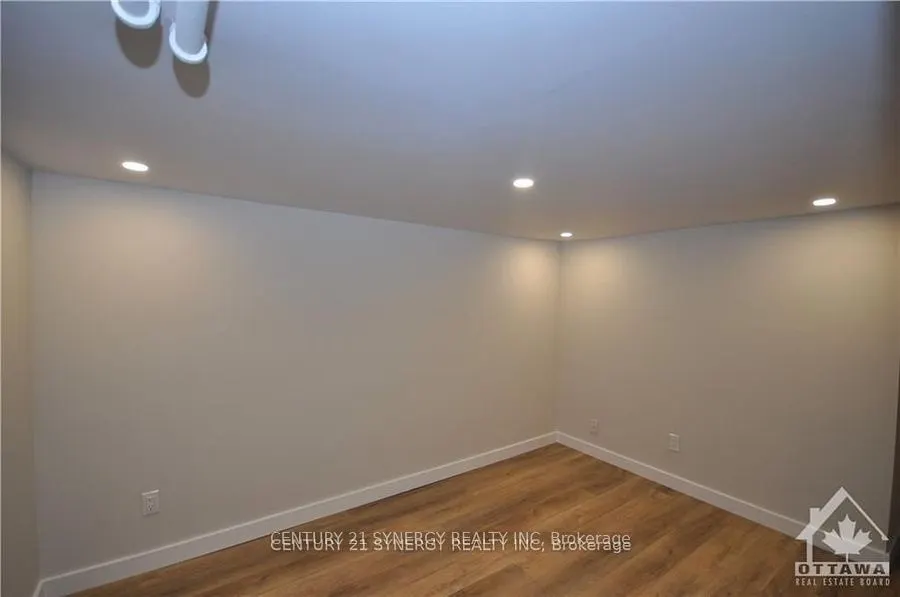 458 Maclaren Street, #1A