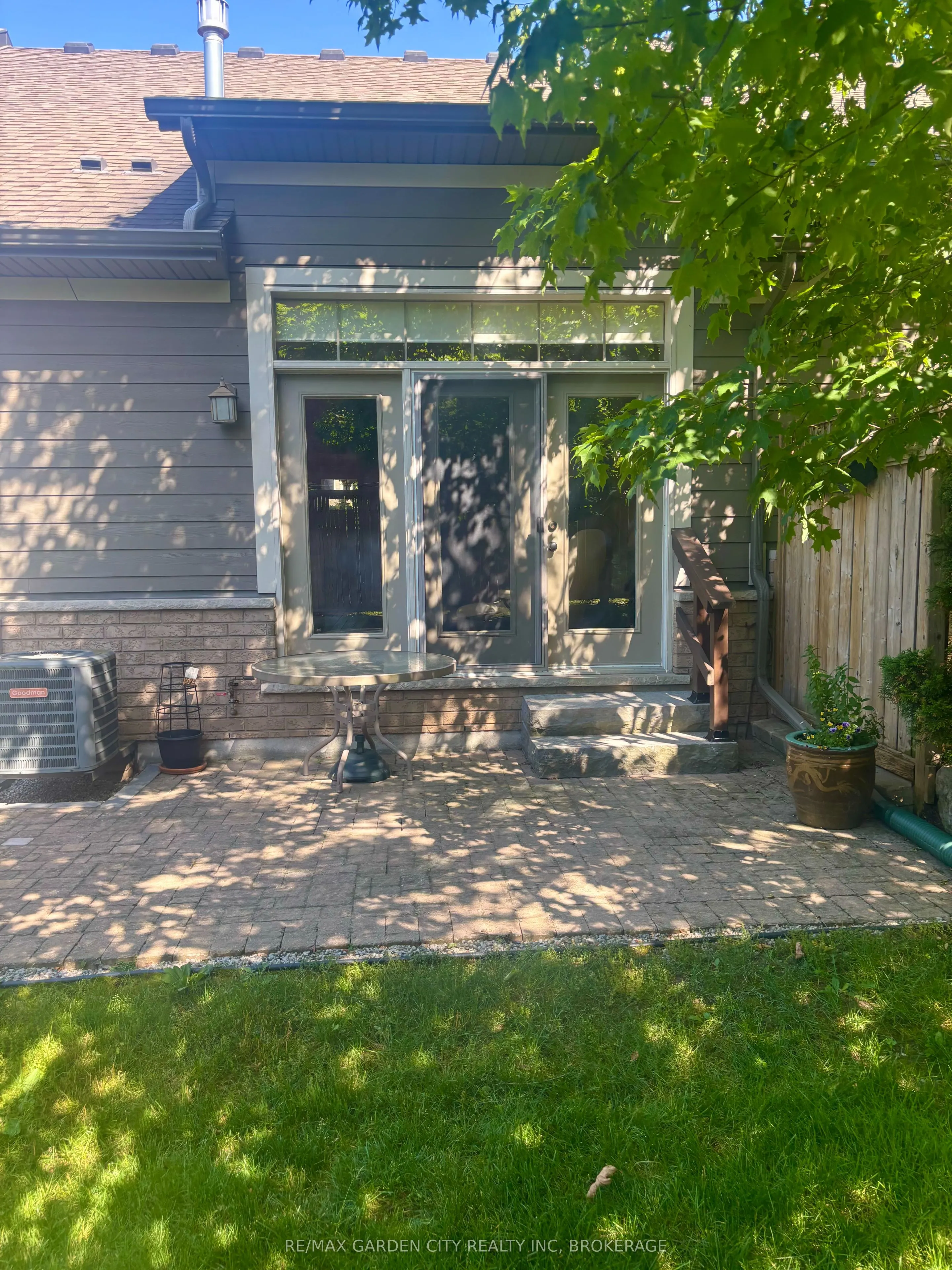 2880 King Street, #20