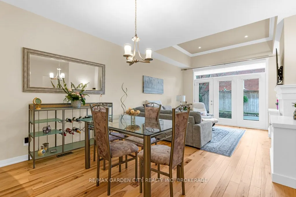 2880 King Street, #20