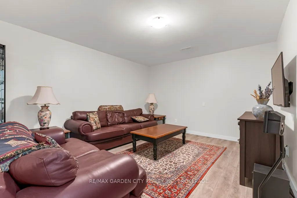 2880 King Street, #20