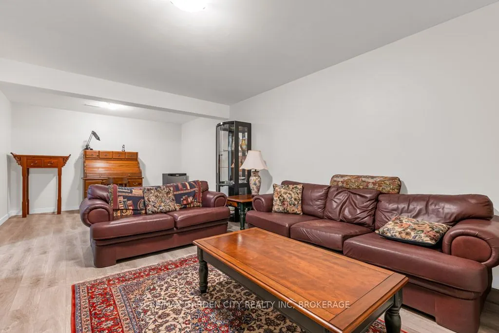 2880 King Street, #20
