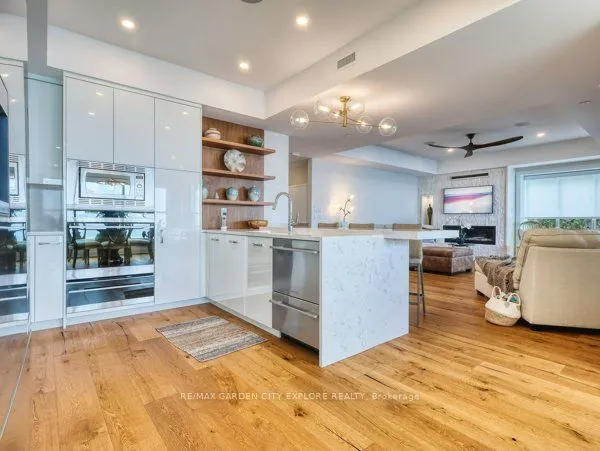 10 Dalhousie Avenue, #101