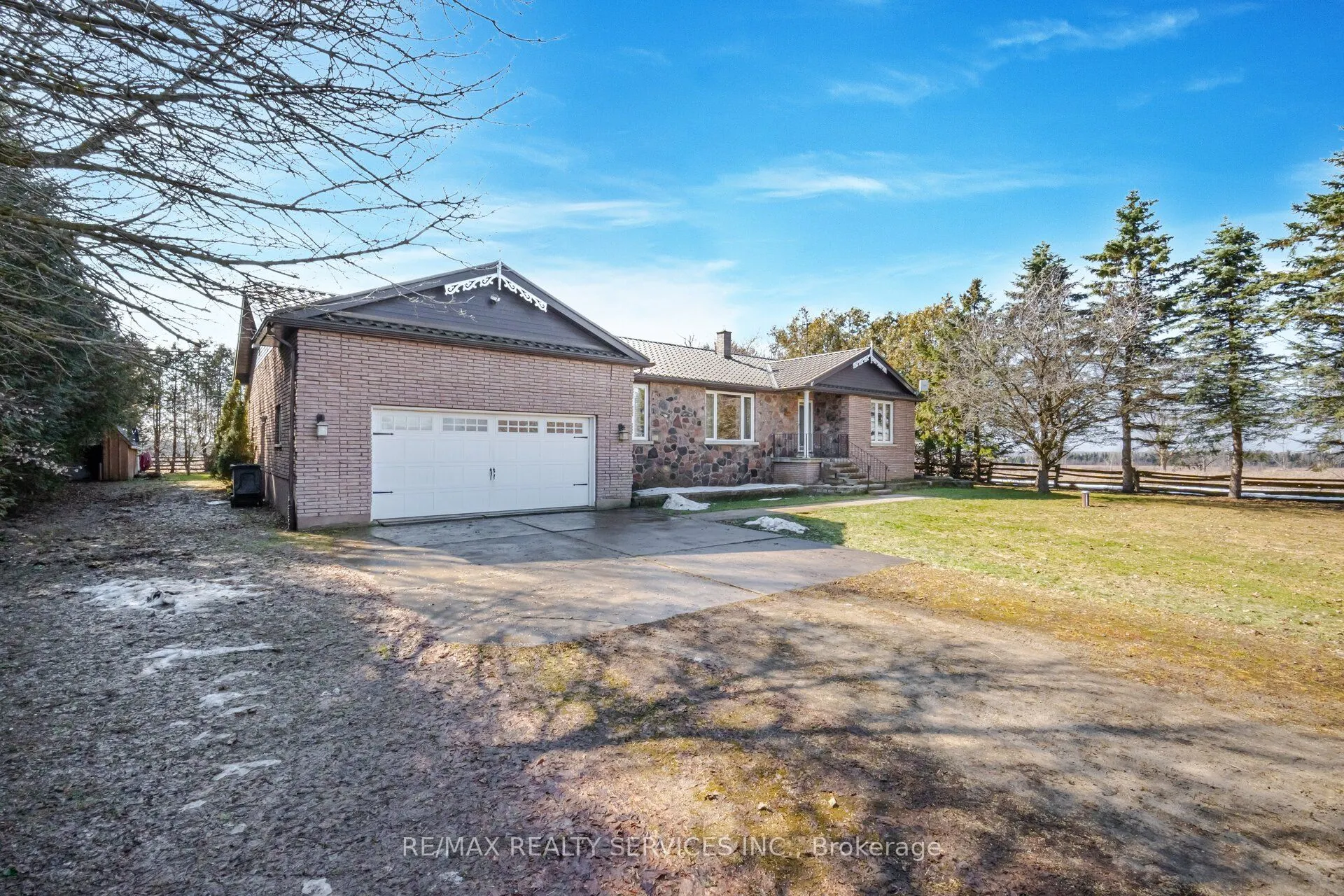 733036 Southgate 73 Side Road