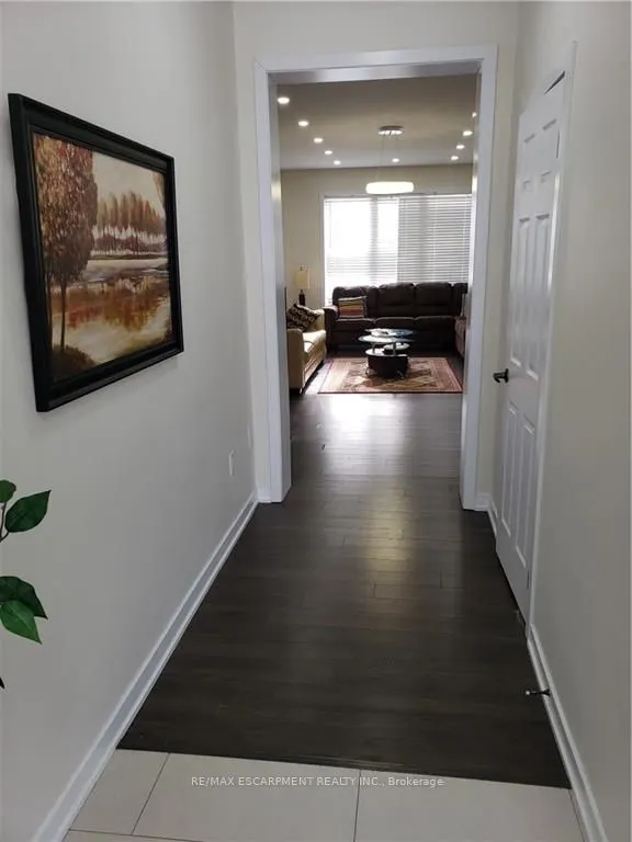36 ALDGATE Avenue