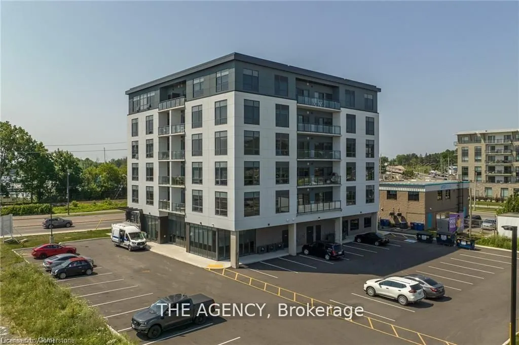2 Dundas Street W, #401