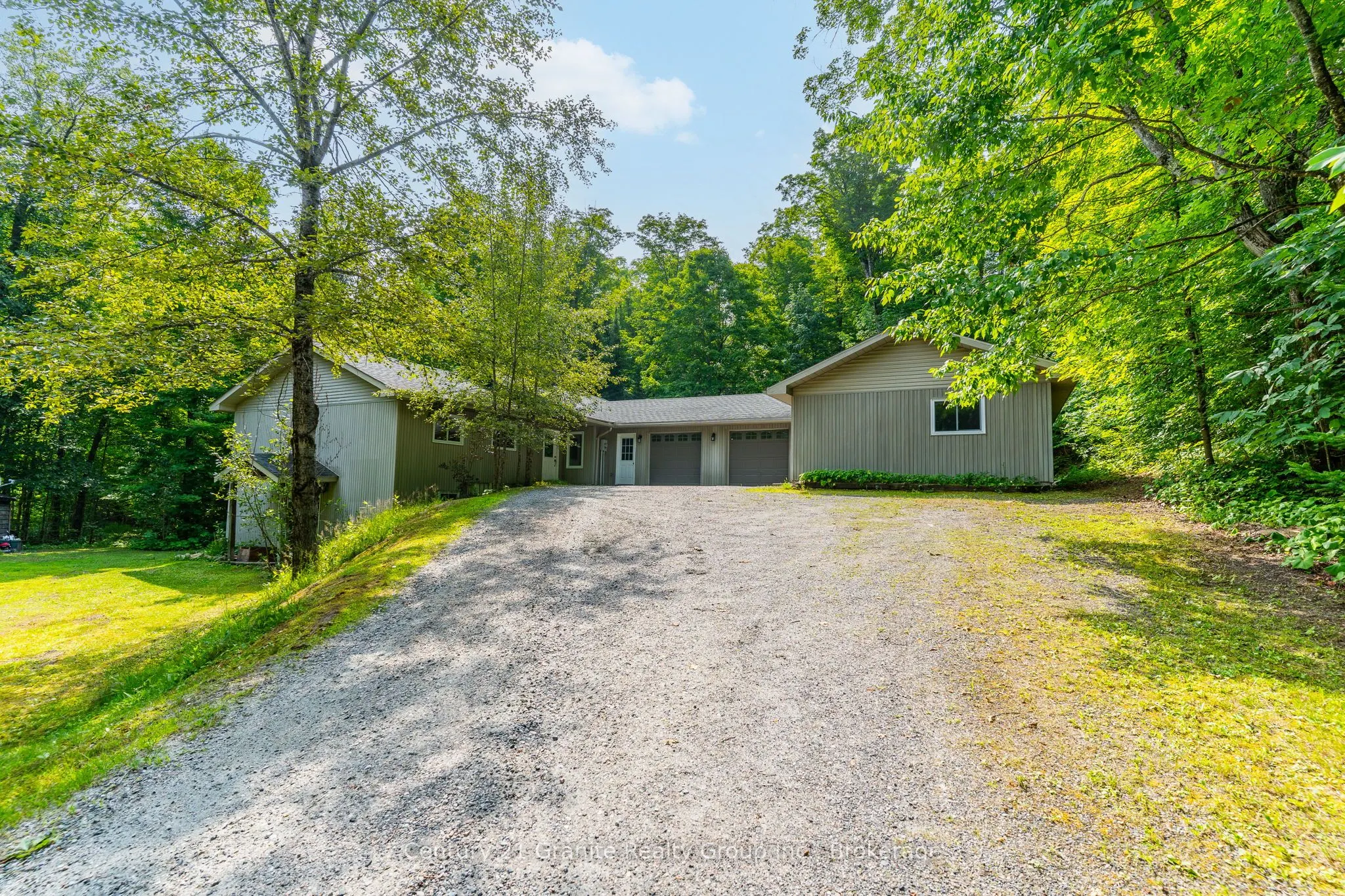 1029 Wigamog Road
