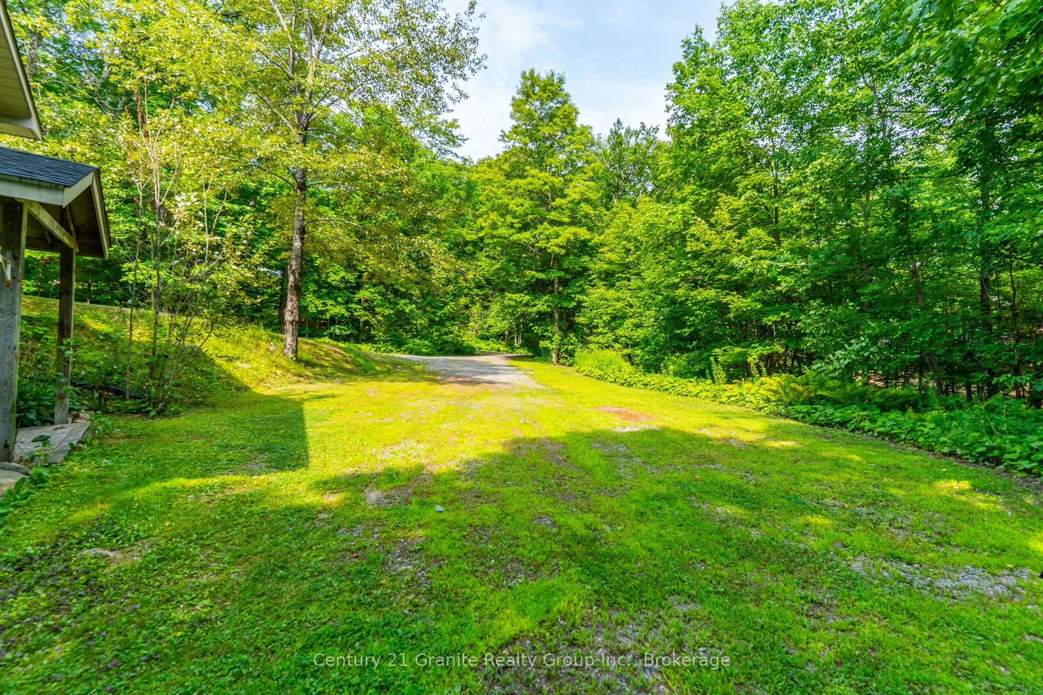 1029 Wigamog Road