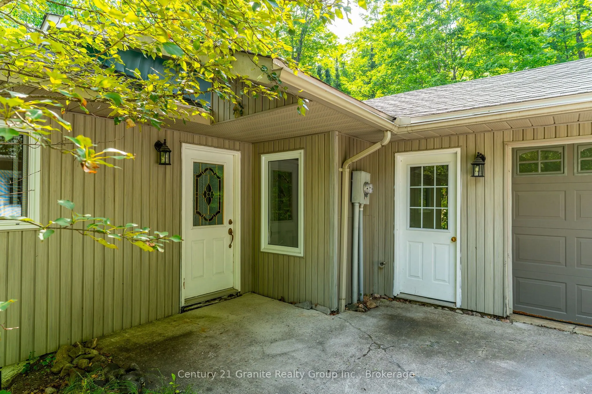 1029 Wigamog Road
