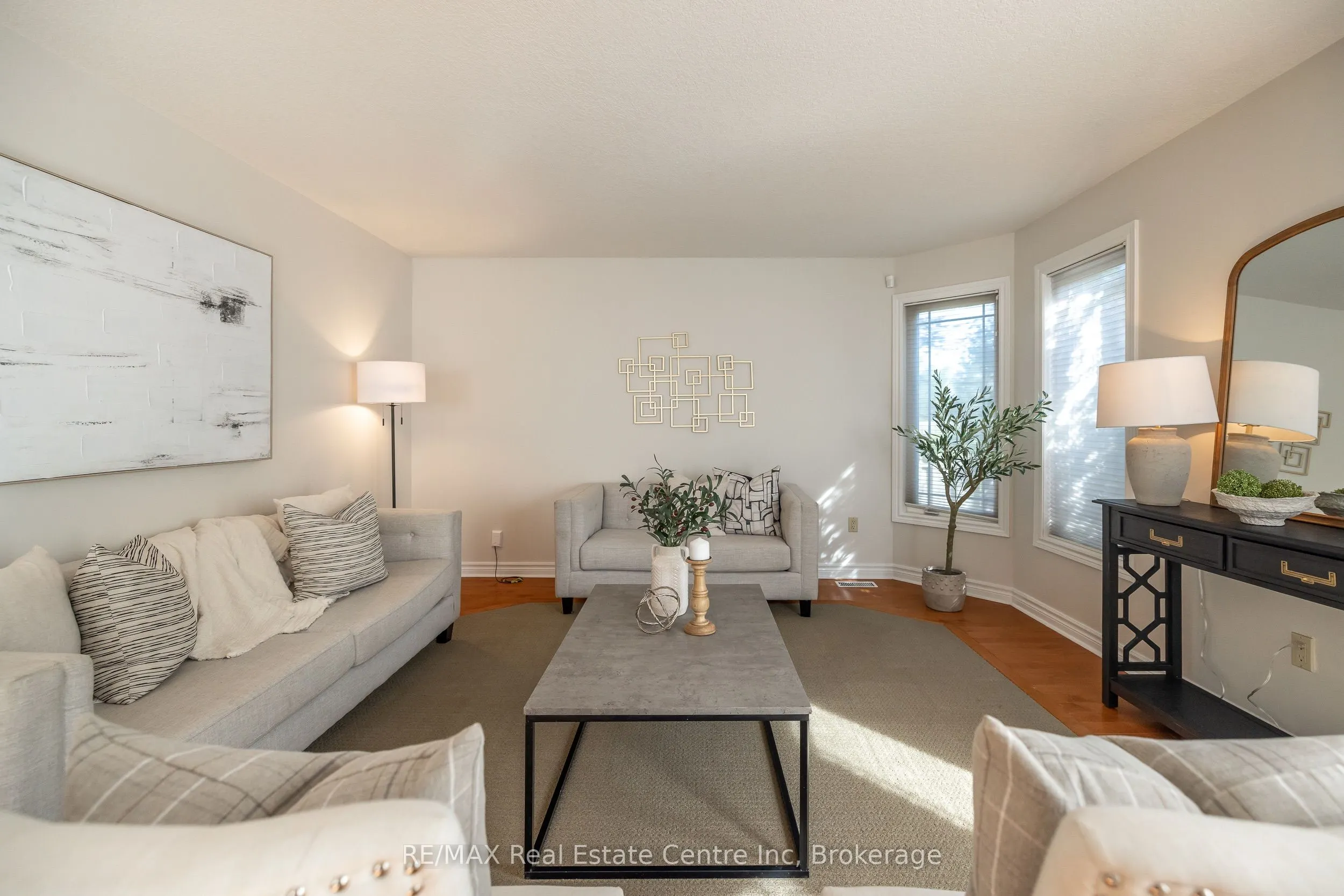 78 Mcarthur Drive