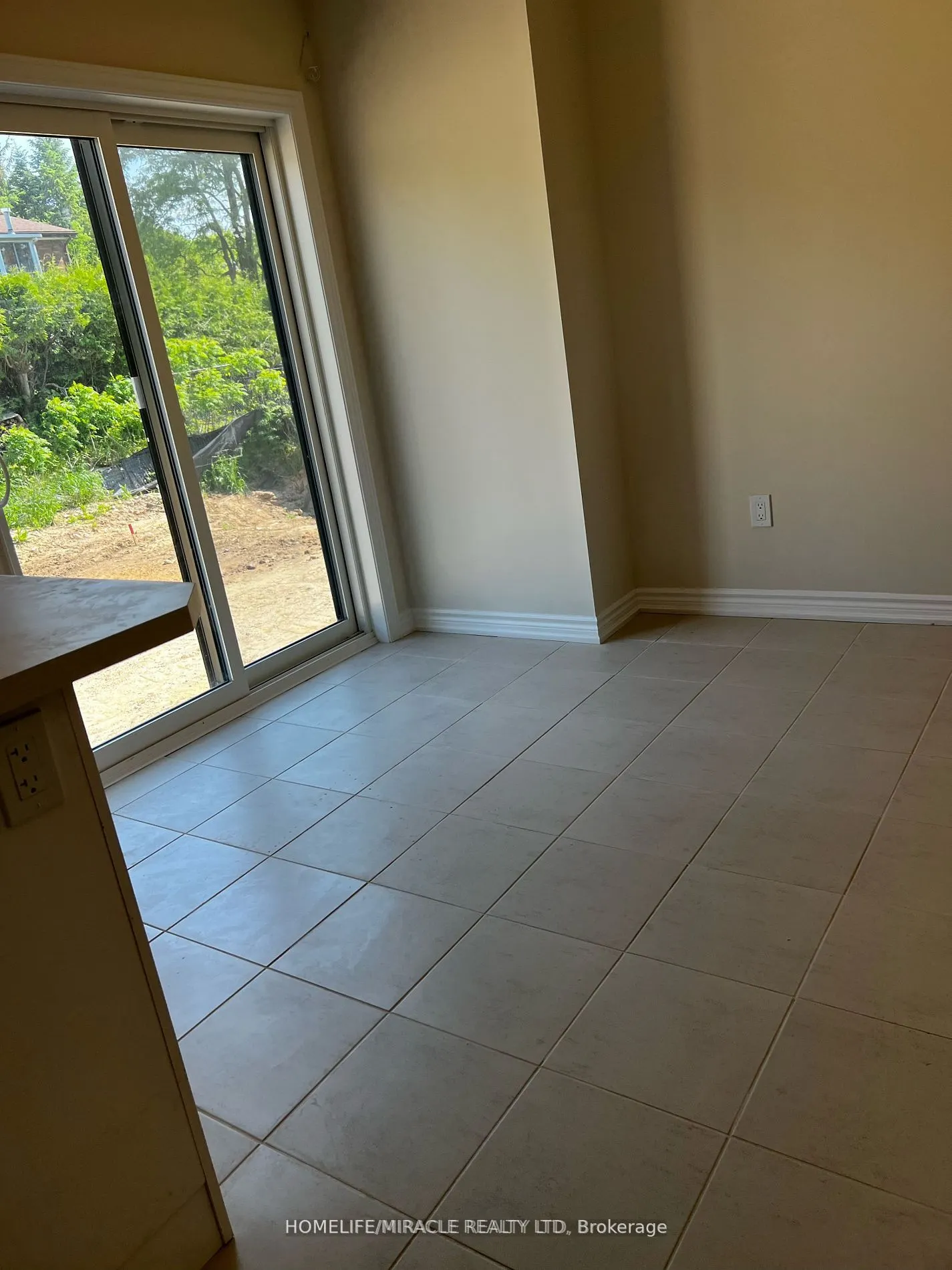 620 Colborne Street W, #26