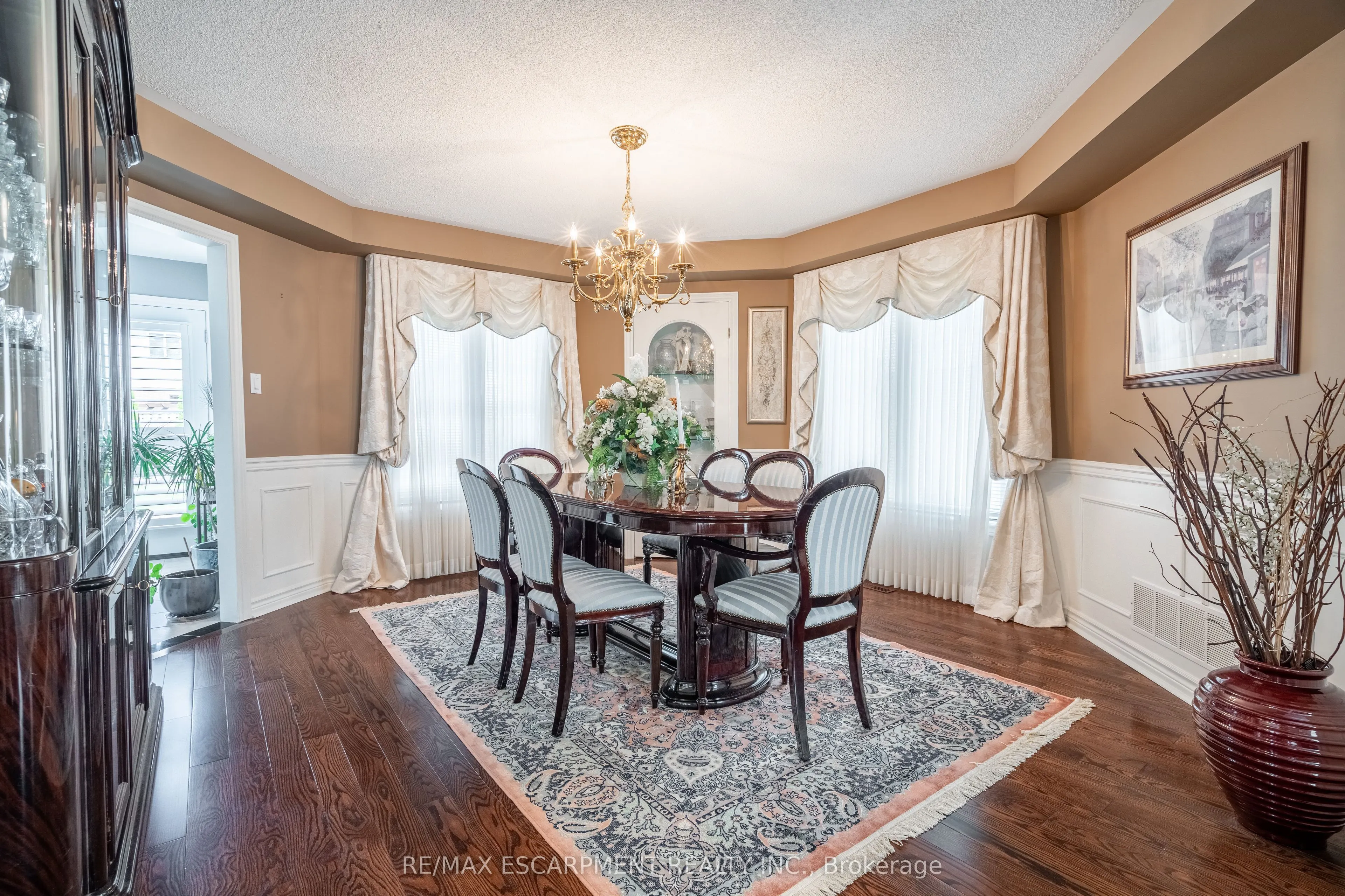 89 Meadowlands Boulevard