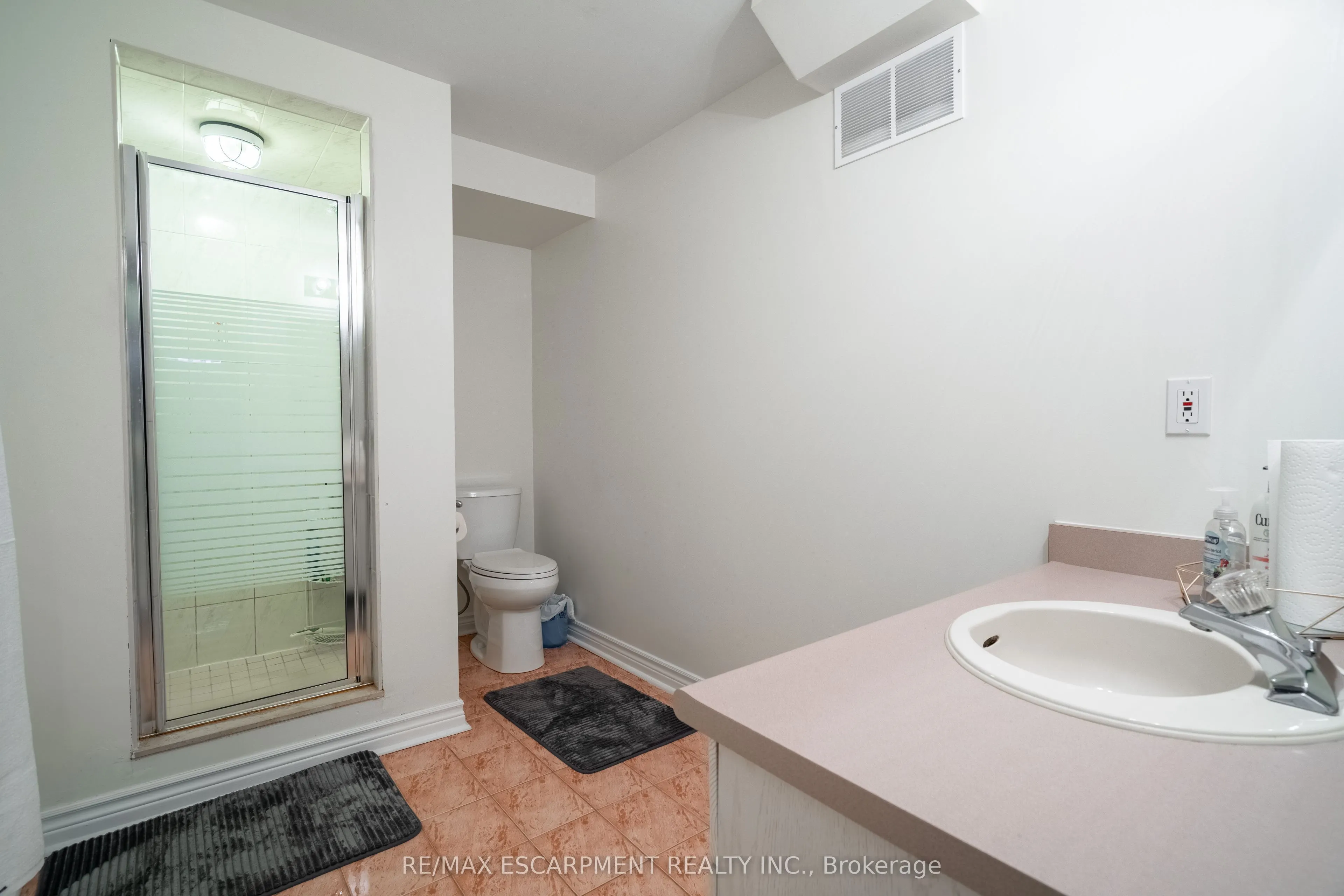 89 Meadowlands Boulevard
