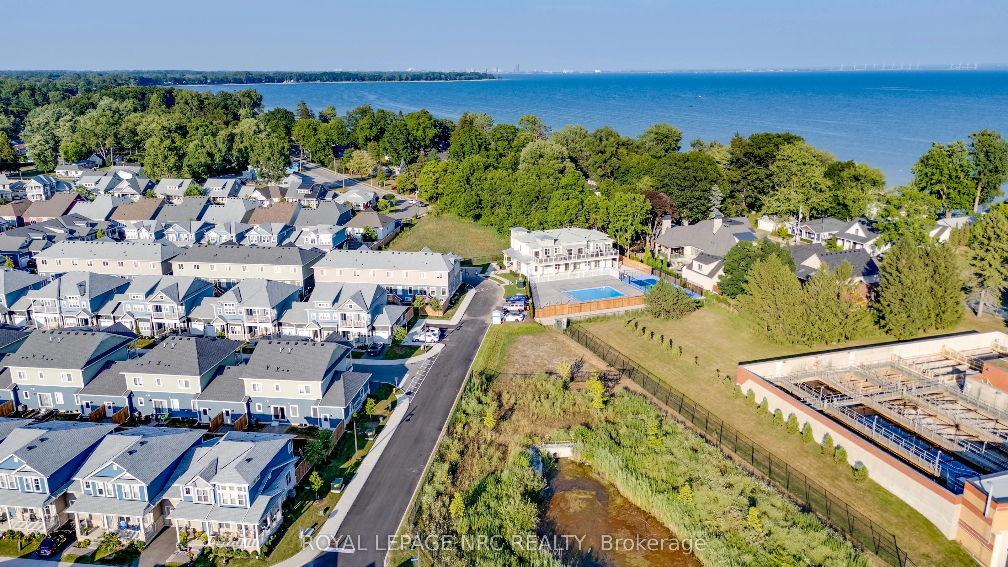 12 SHORES Lane, #B