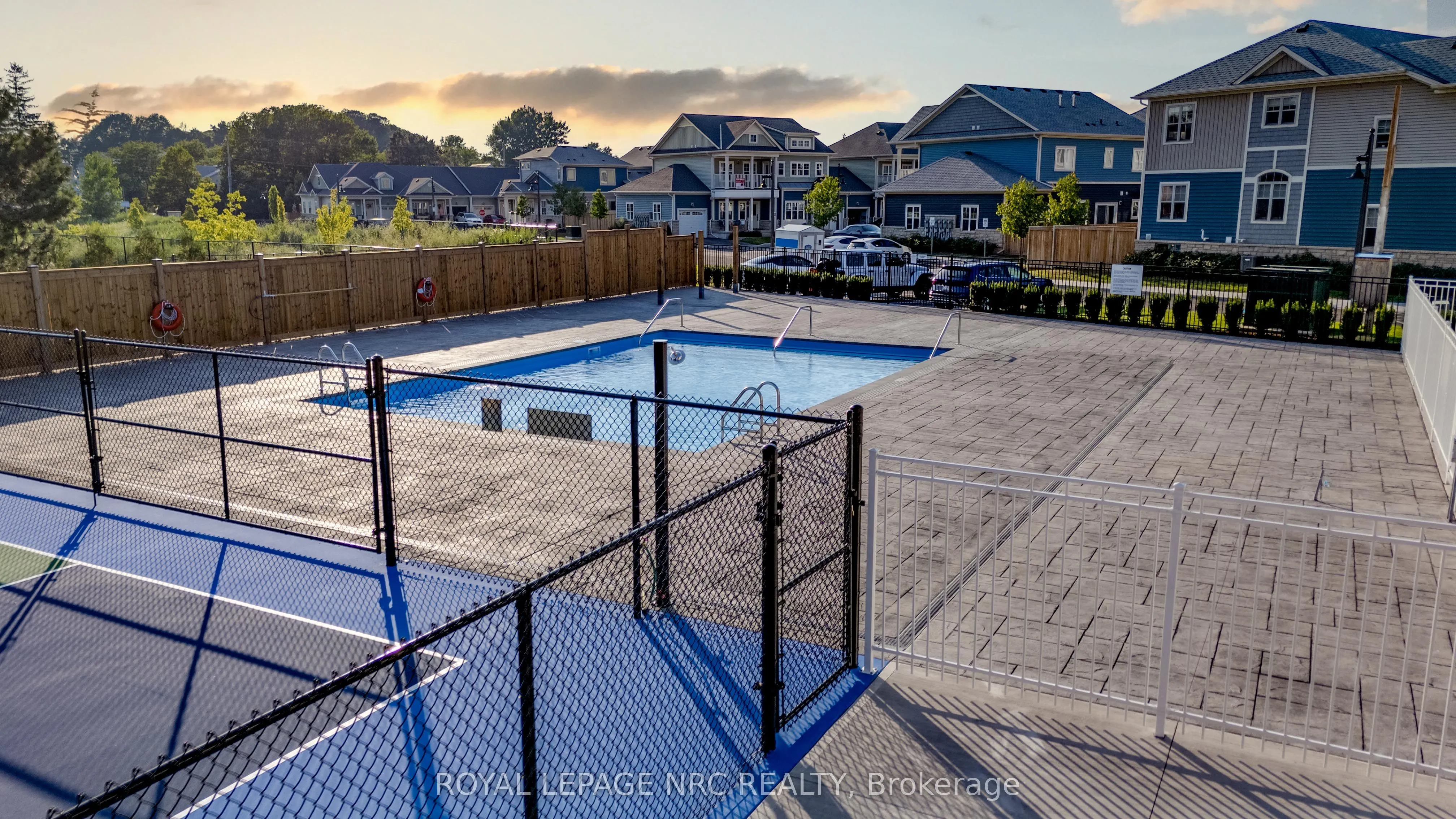 12 SHORES Lane, #B