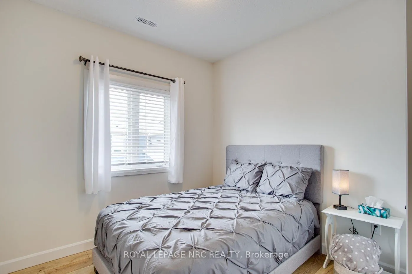 12 SHORES Lane, #B