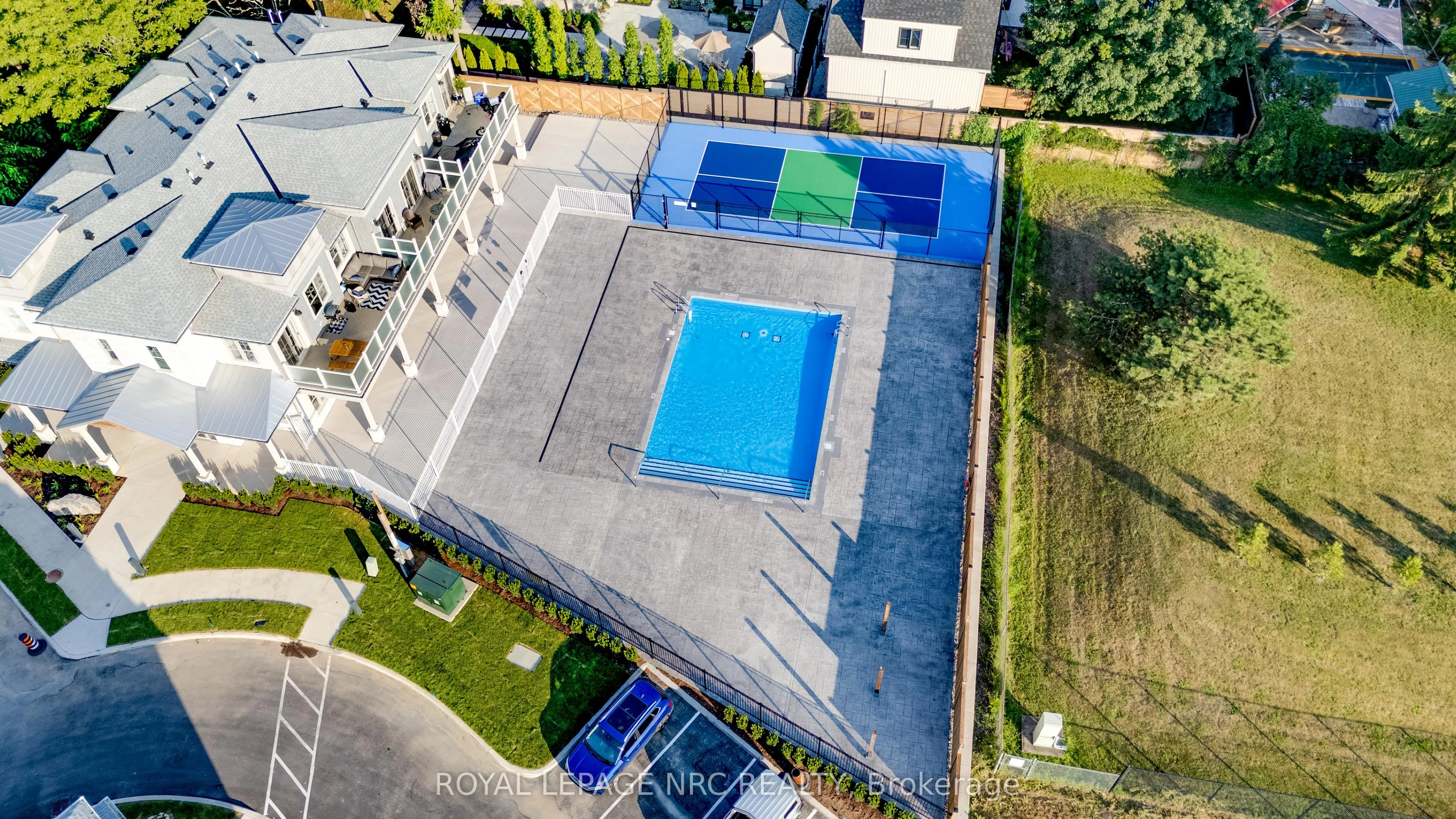 12 SHORES Lane, #B