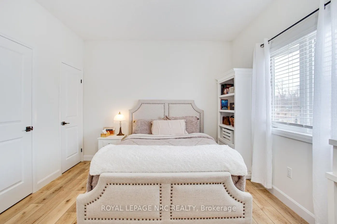 12 SHORES Lane, #B