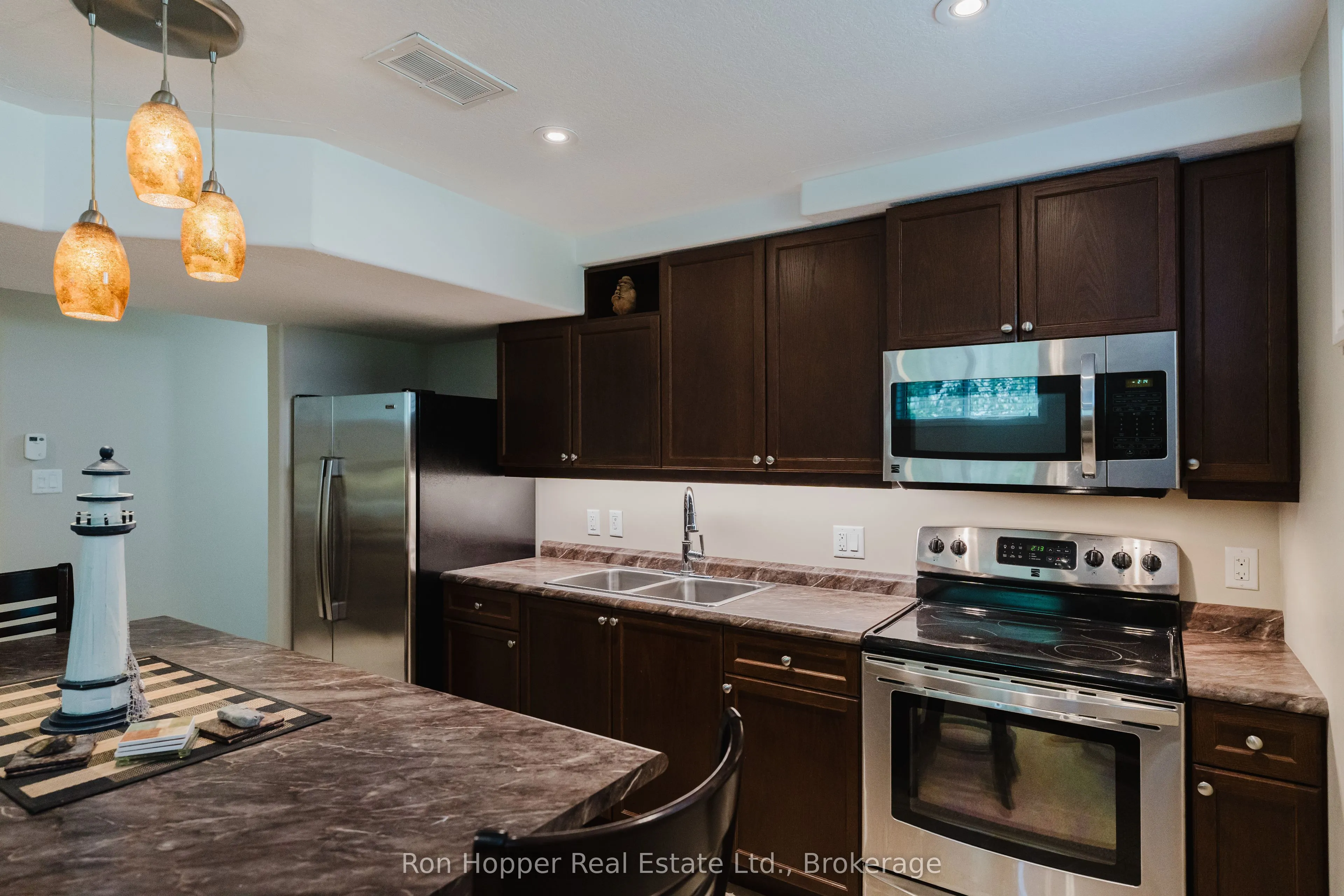 217 2nd Street W
