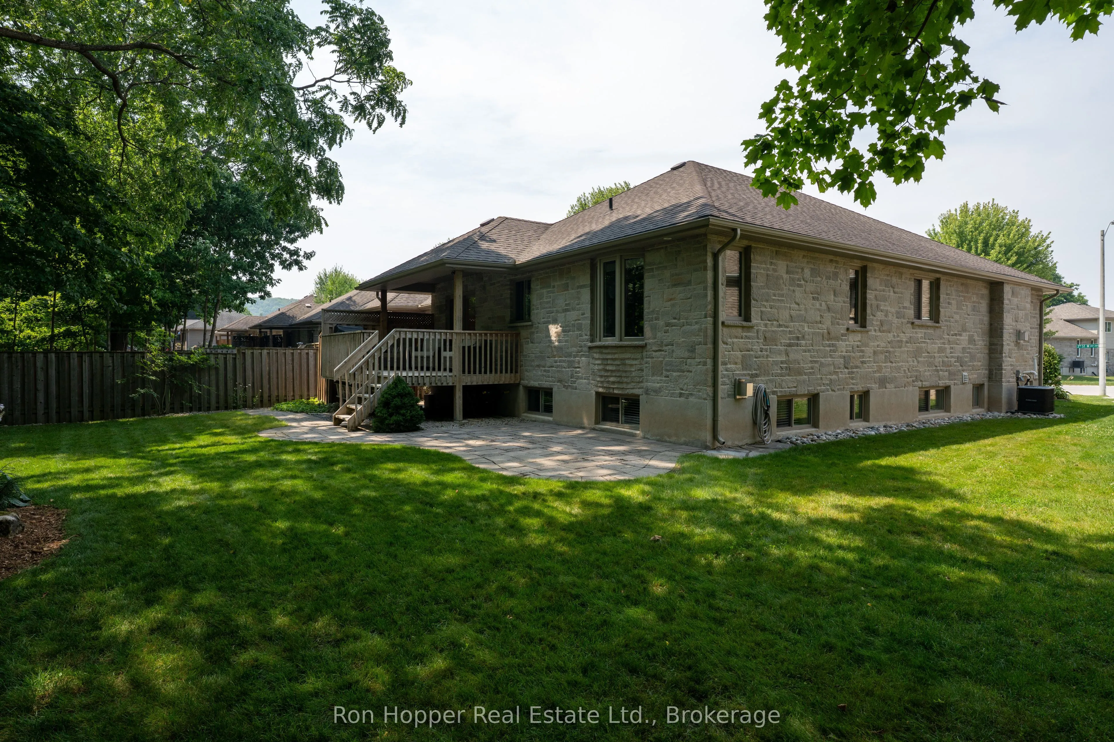 217 2nd Street W