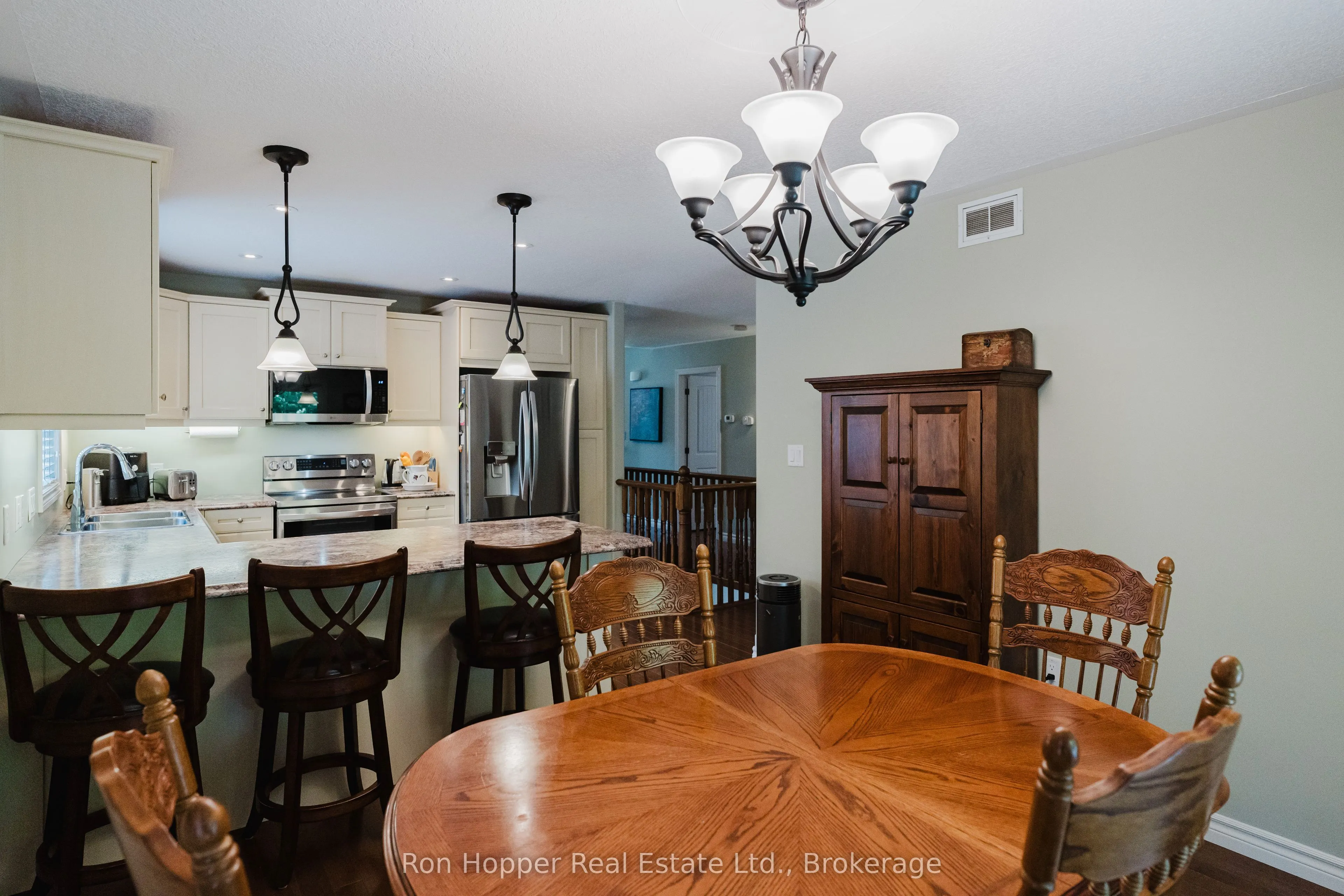 217 2nd Street W