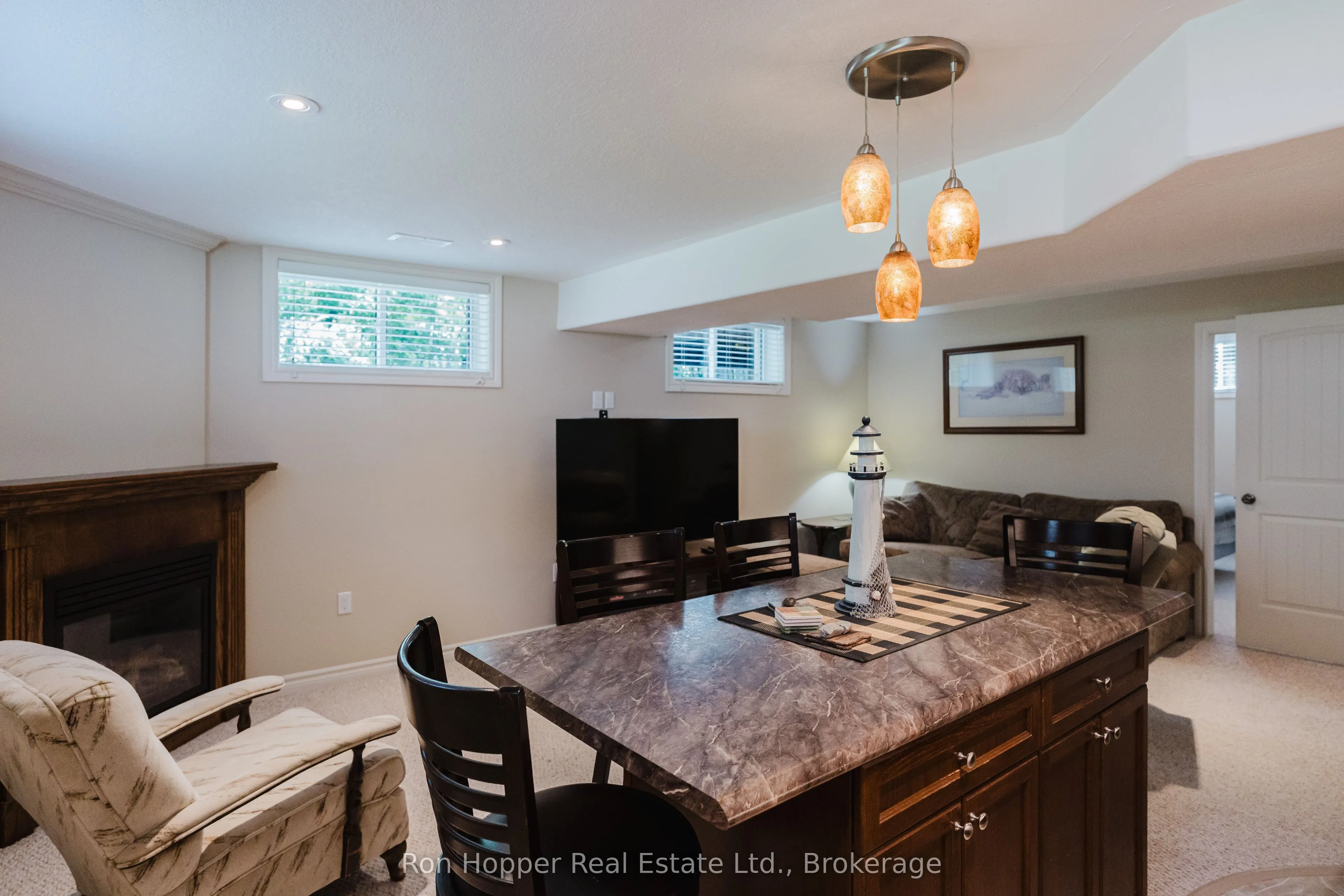 217 2nd Street W