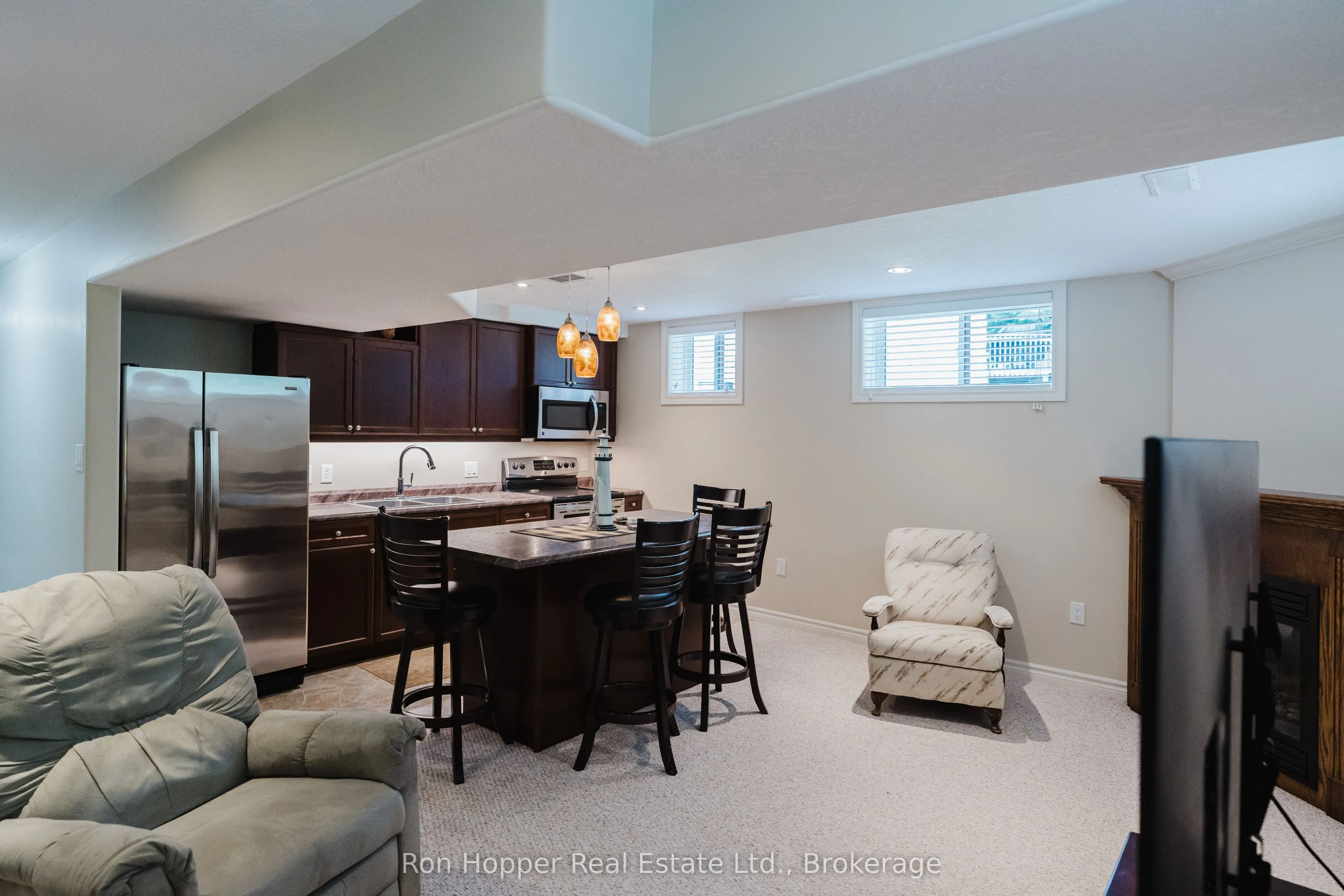 217 2nd Street W
