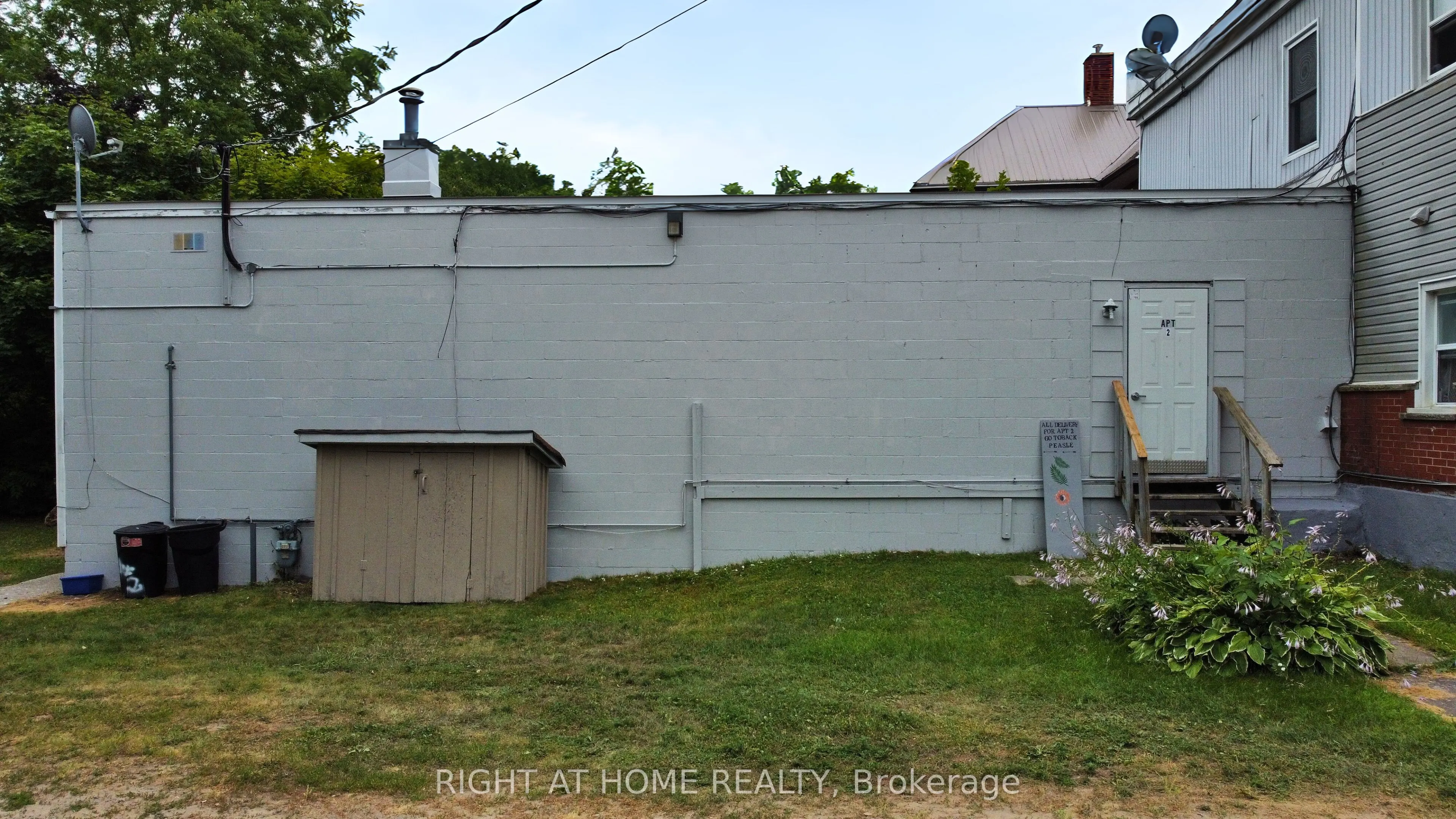 41 PELLISSIER Street S