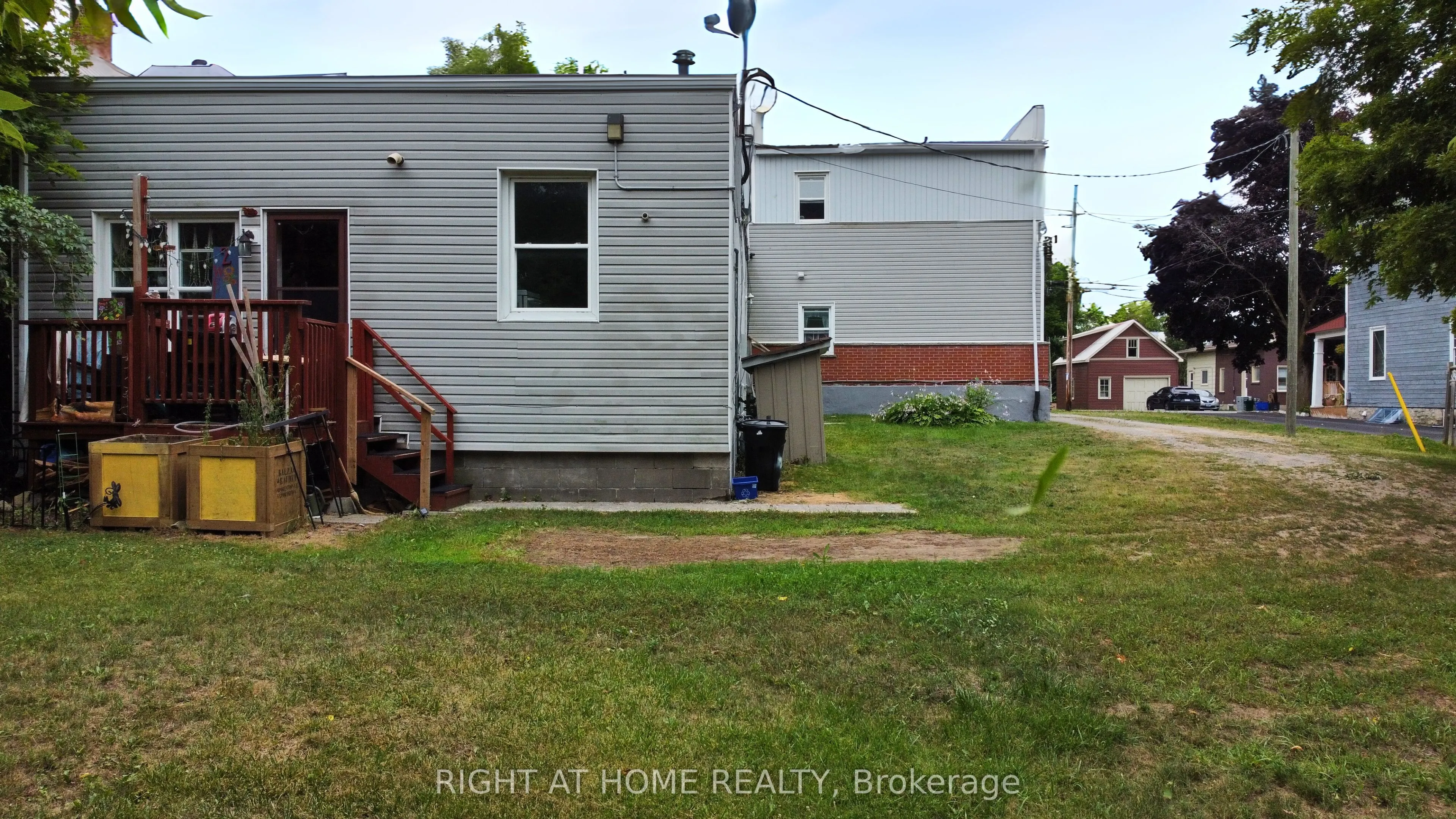41 PELLISSIER Street S