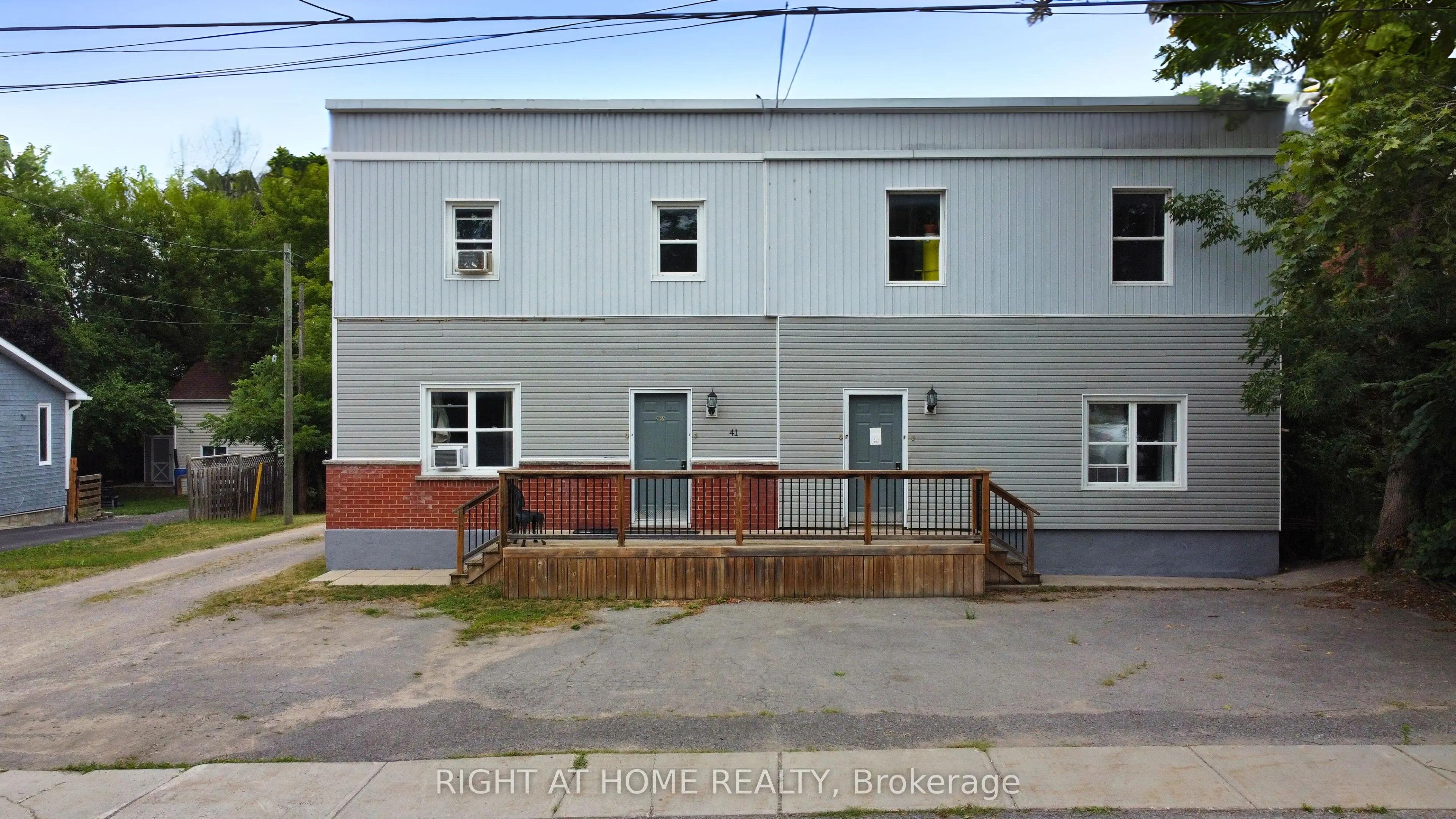 41 PELLISSIER Street S