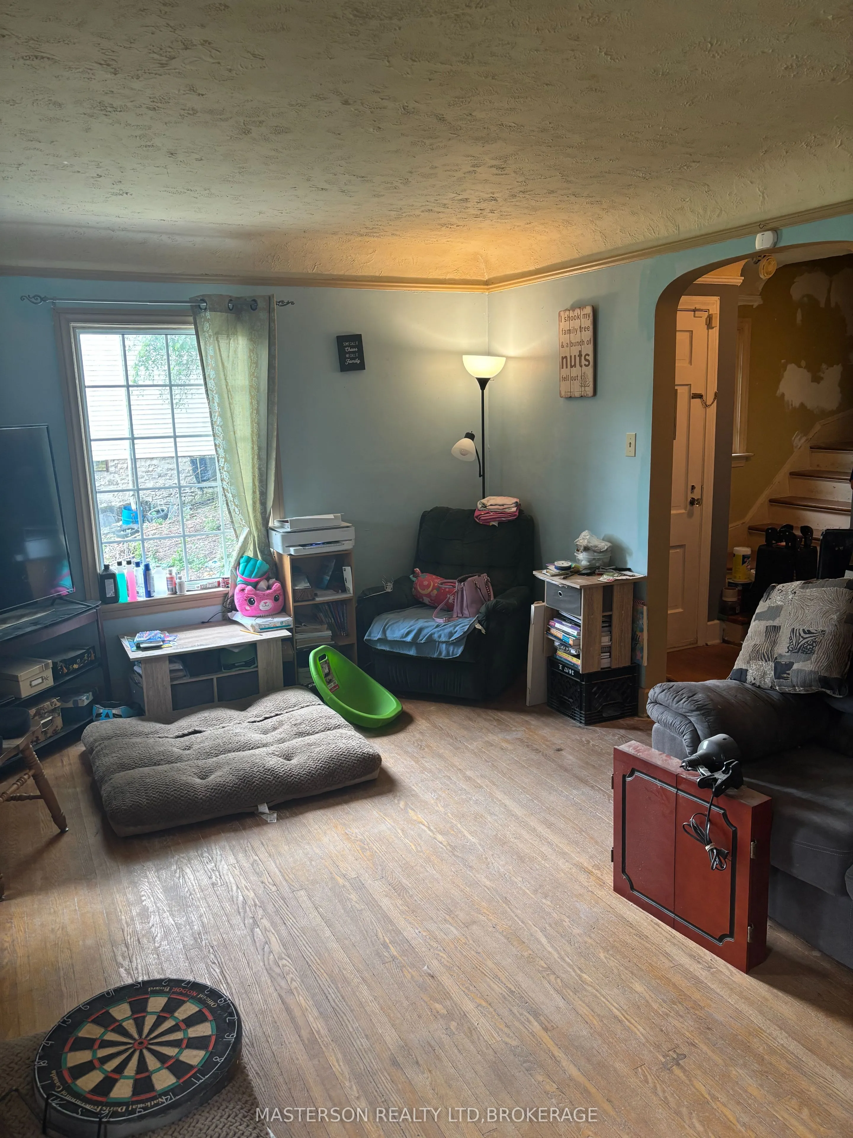 12 Chestnut Street E