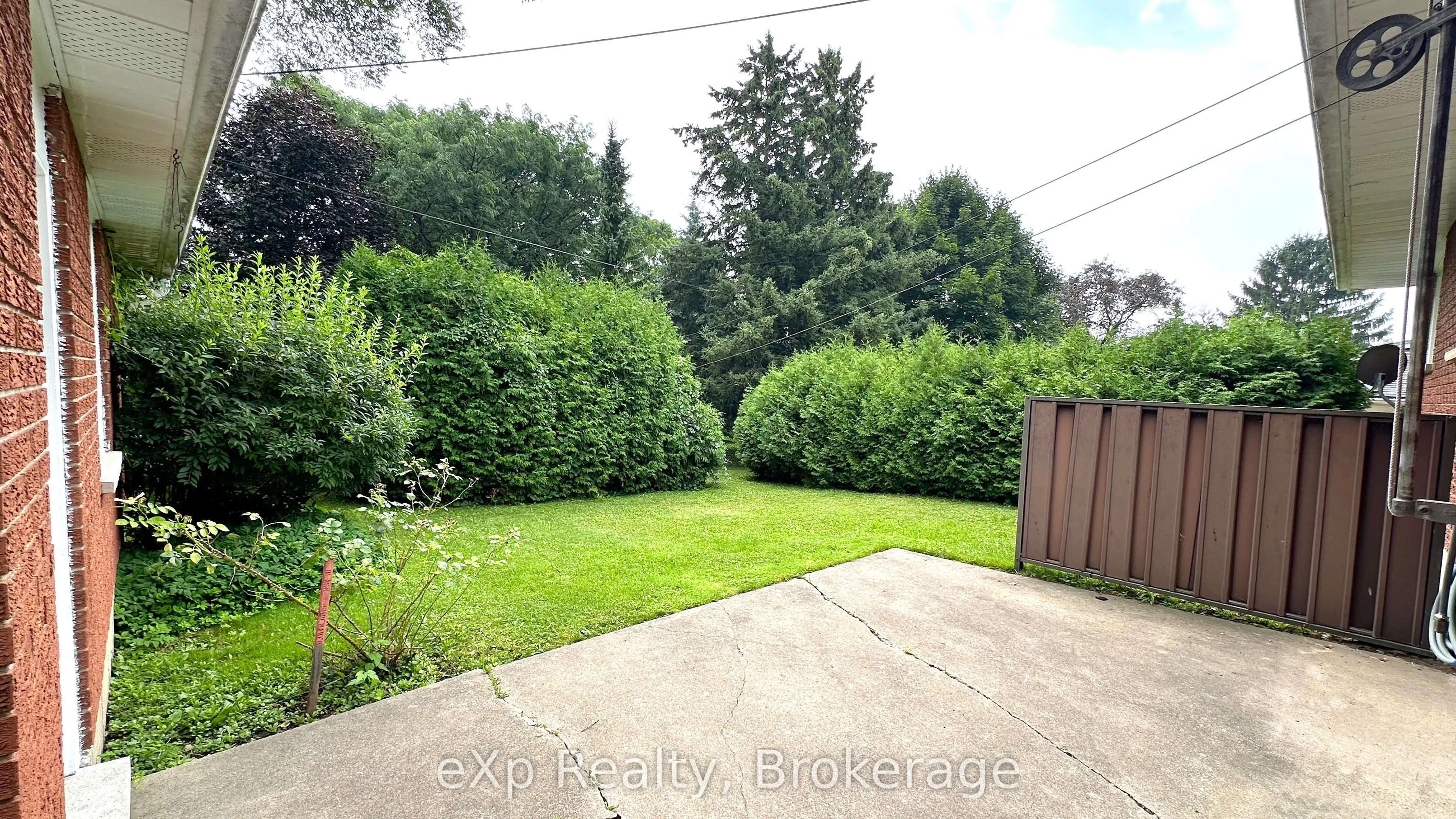 120 Speedvale Avenue W