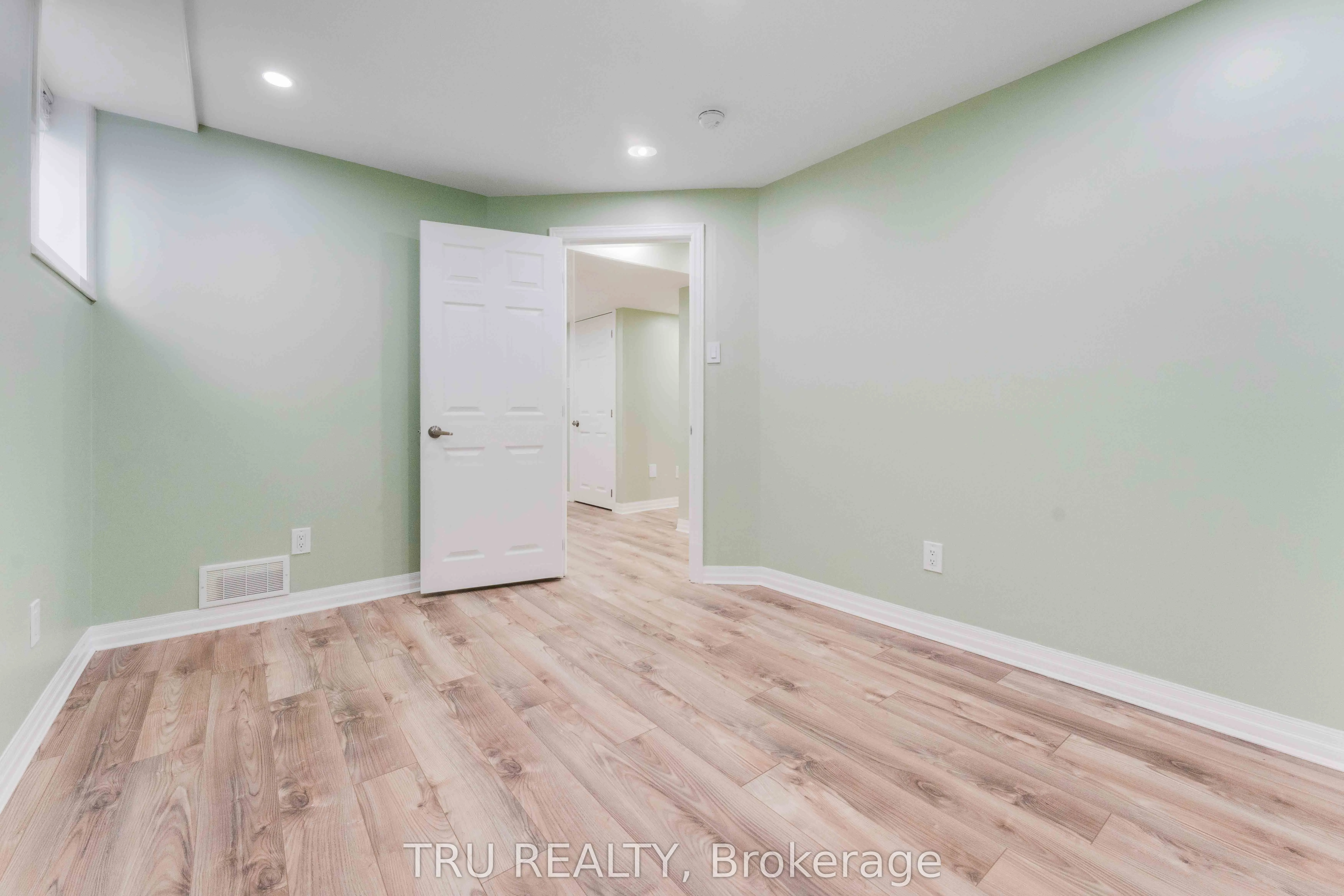 352 Meadowbreeze Drive