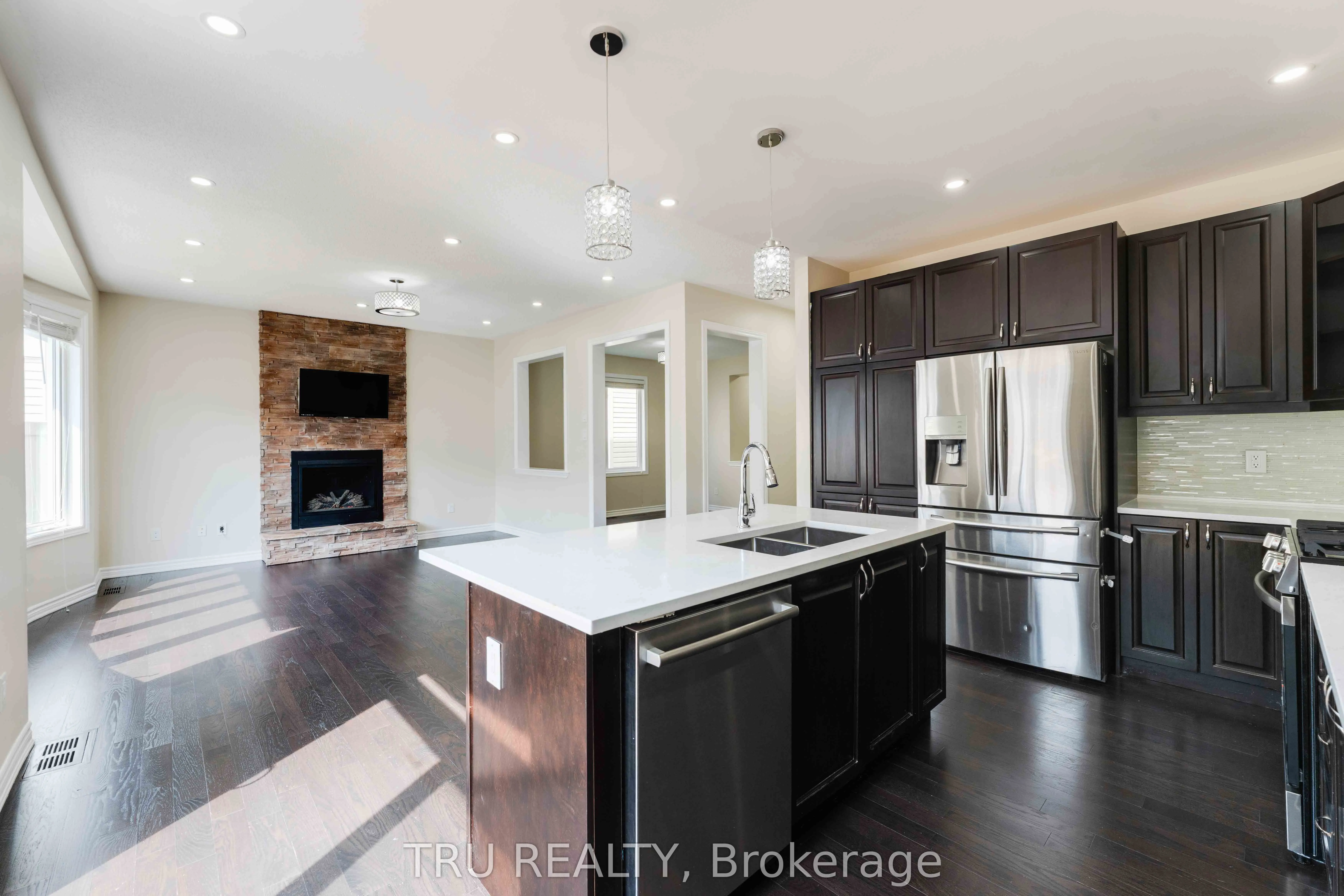 352 Meadowbreeze Drive