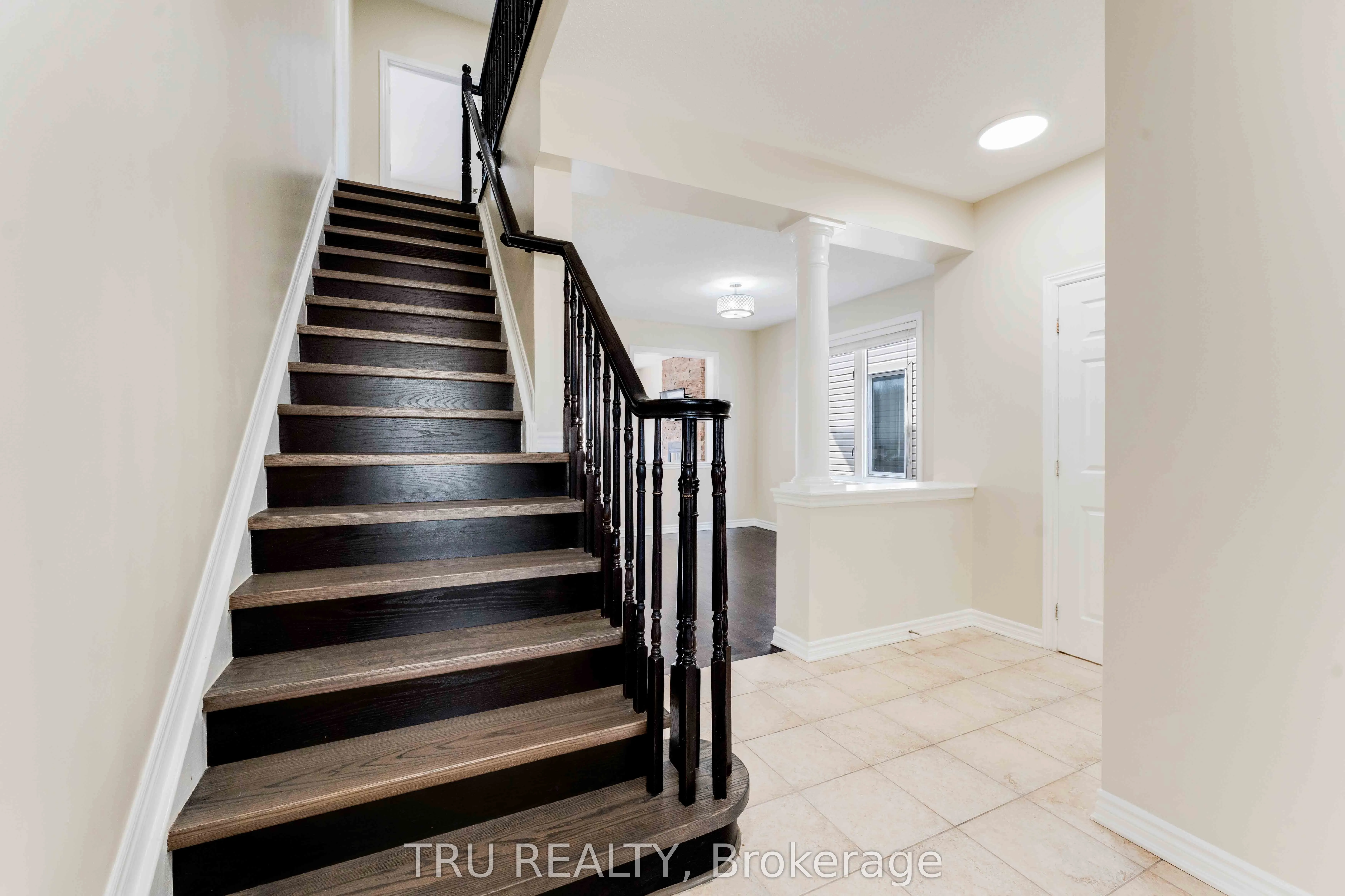 352 Meadowbreeze Drive